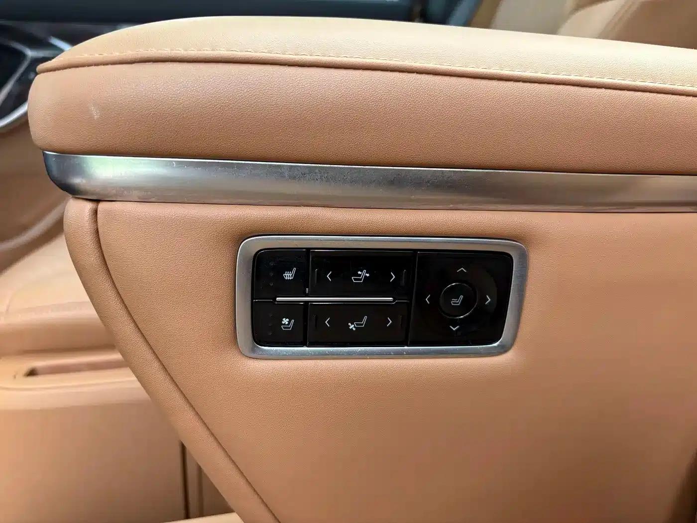 Everyone 9 2024 Super Hybrid Long Range Forest Edition 7-Seater — миниатюра 19