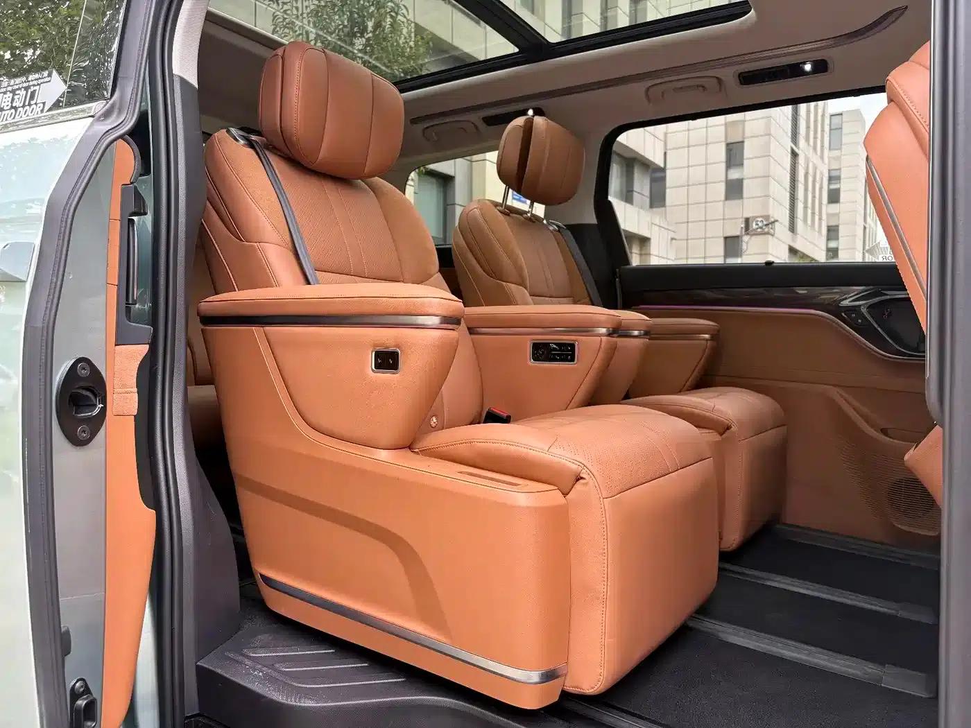 Everyone 9 2024 Super Hybrid Long Range Forest Edition 7-Seater — миниатюра 20