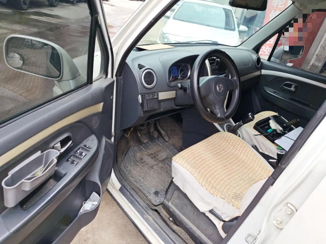 Suzuki Wagon R X5 2016 1.4L Entry Model China V Standard — миниатюра 17