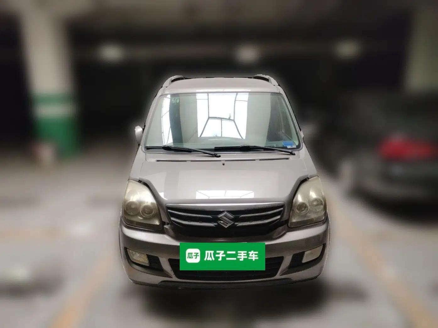 Suzuki Wagon R X5 2013 Luxury Edition 1.4L Standard Model — миниатюра 2