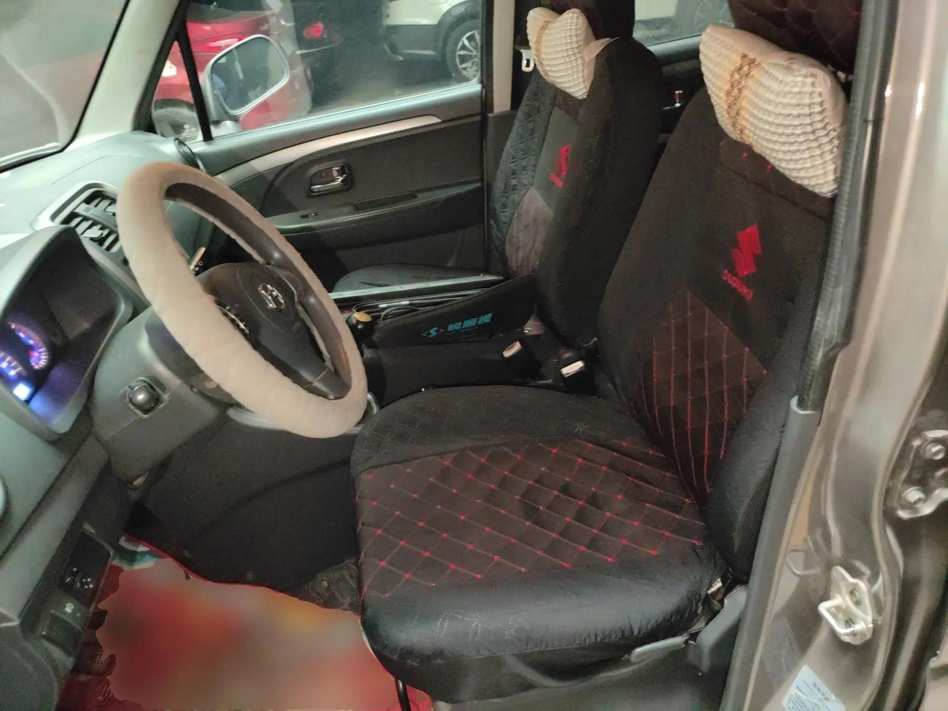 Suzuki Wagon R X5 2013 Luxury Edition 1.4L Standard Model — миниатюра 16