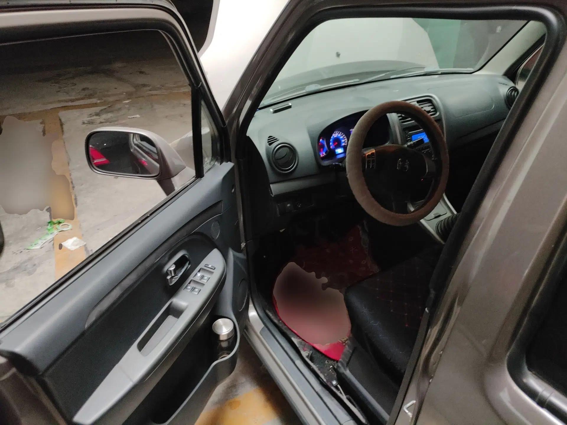 Suzuki Wagon R X5 2013 Luxury Edition 1.4L Standard Model — миниатюра 17