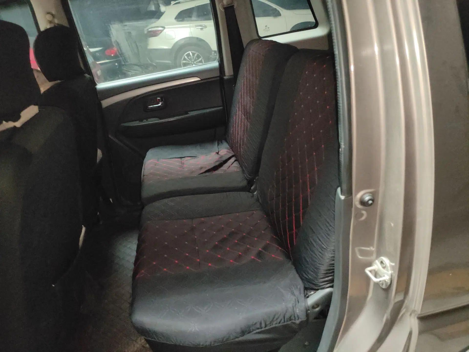 Suzuki Wagon R X5 2013 Luxury Edition 1.4L Standard Model — миниатюра 18