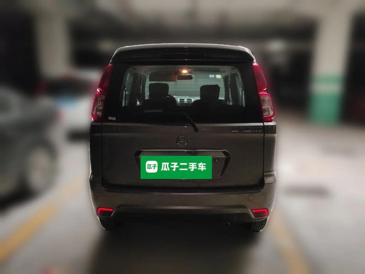 Suzuki Wagon R X5 2013 Luxury Edition 1.4L Standard Model — миниатюра 5