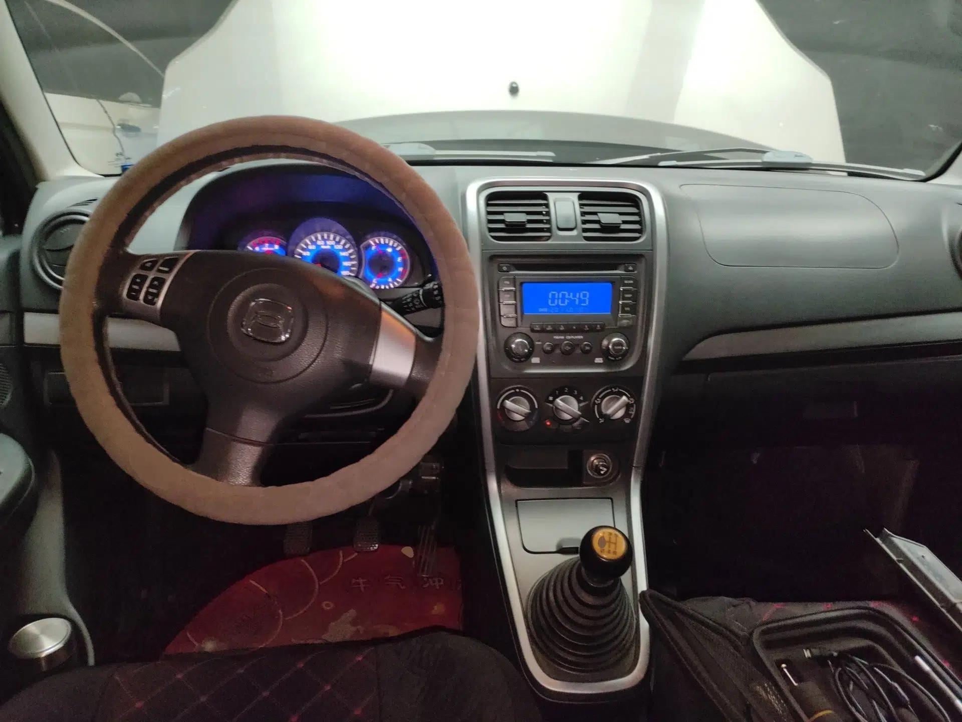 Suzuki Wagon R X5 2013 Luxury Edition 1.4L Standard Model — миниатюра 10
