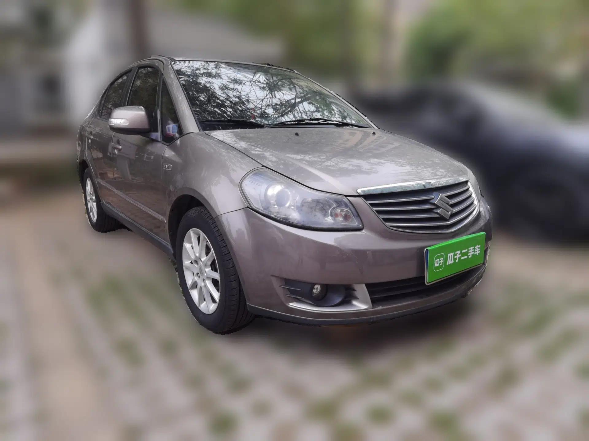 Suzuki SX4 S-Cross 2011 1.6L Automatic Luxury Version — миниатюра 3