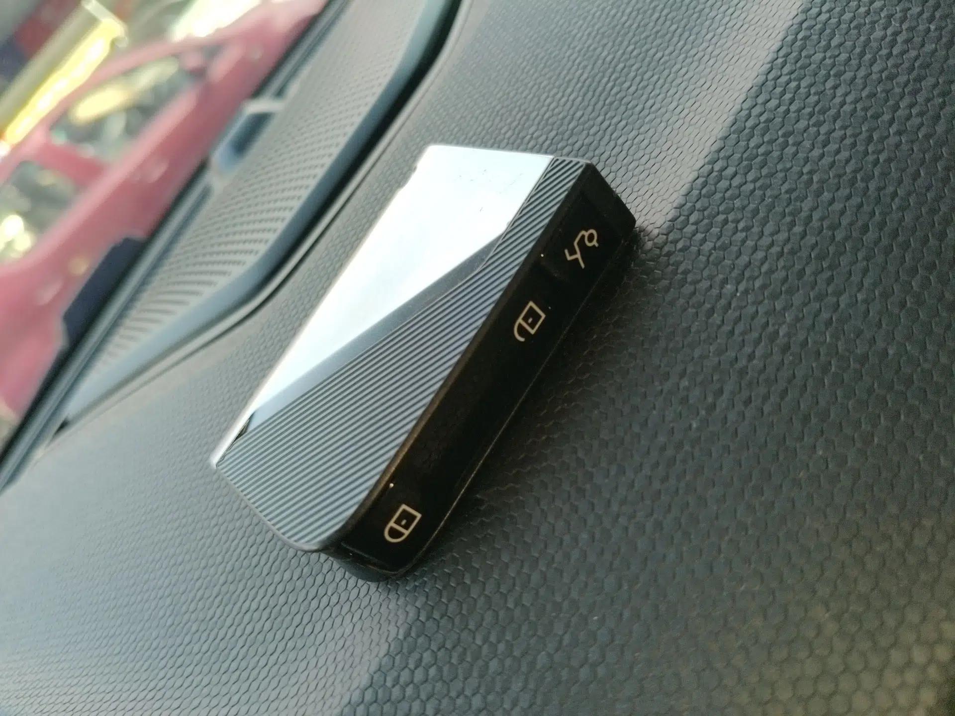 Lynk & Co 05 EM-P 2021 1.5TD PHEV HALO — миниатюра 12