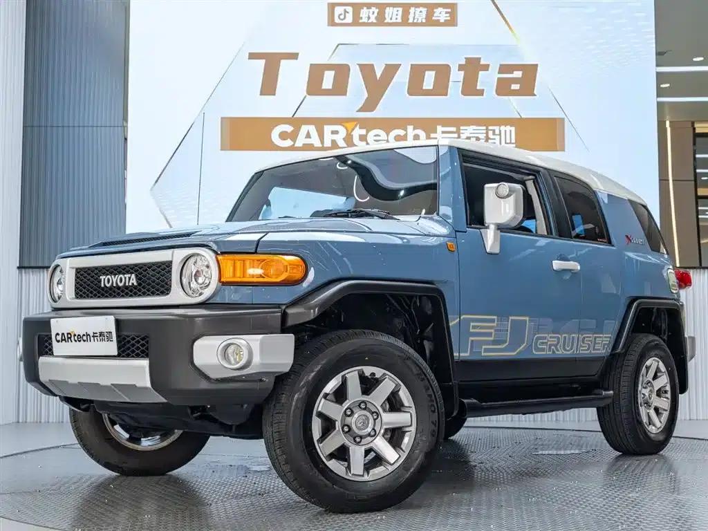 2019 FJ Cruiser 4.0L Automatic — миниатюра 3