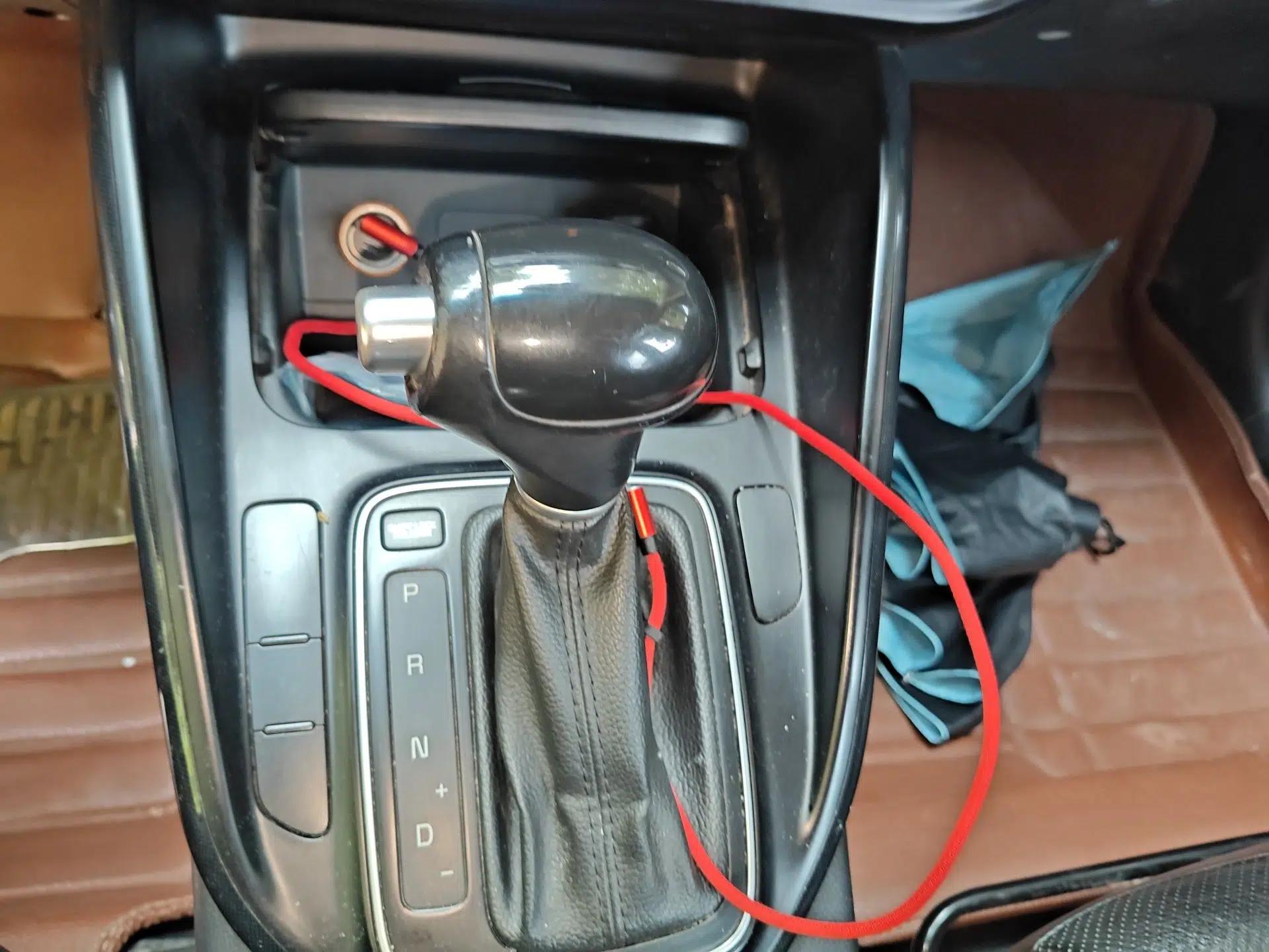 Kia Carens 2013 2.0L 5-Seater Automatic Standard Version China V Standard — миниатюра 15