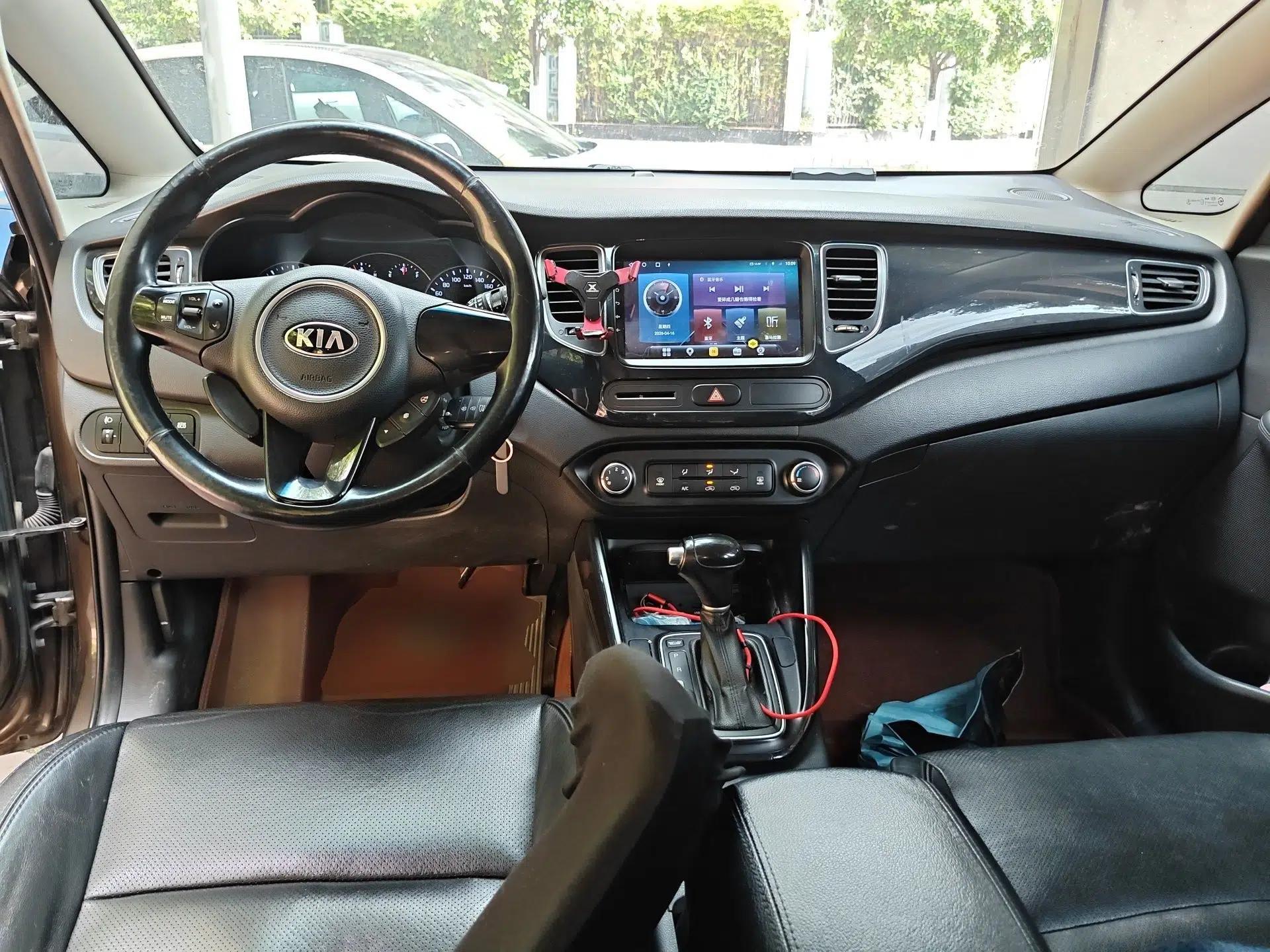 Kia Carens 2013 2.0L 5-Seater Automatic Standard Version China V Standard — миниатюра 10