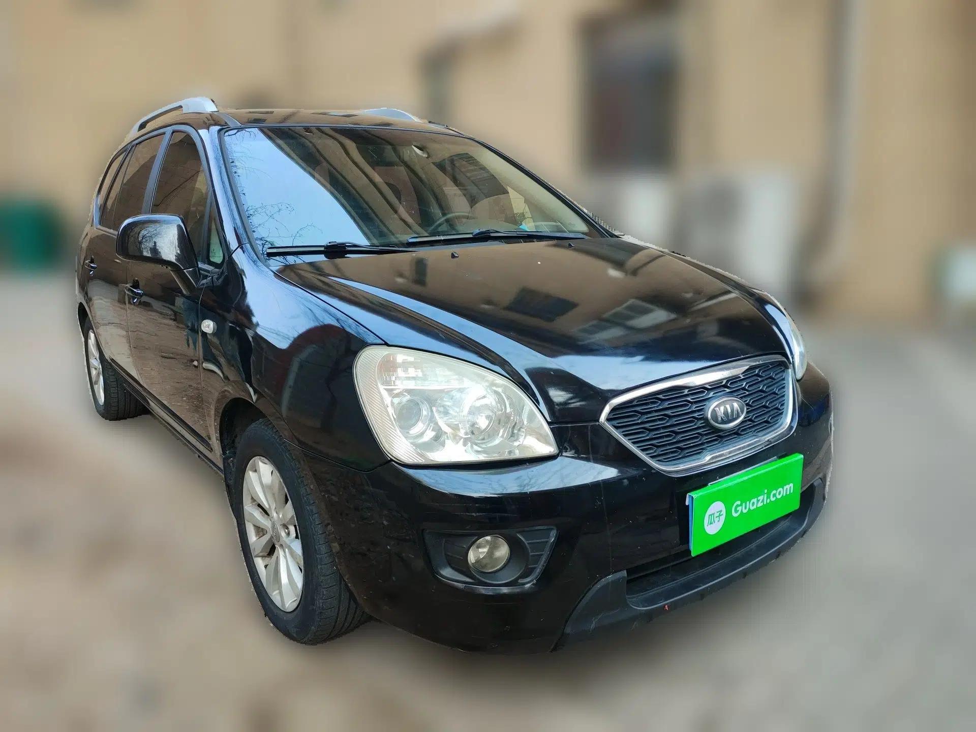 Kia Carens 2011 2.0L 7-Seater Automatic Standard Edition — миниатюра 3