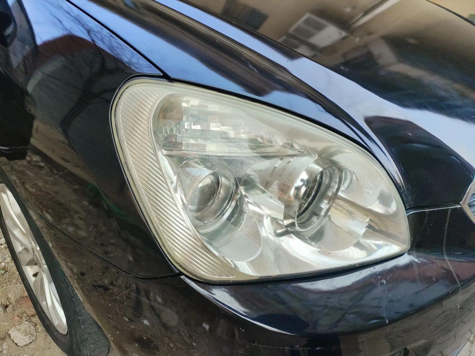 Kia Carens 2011 2.0L 7-Seater Automatic Standard Edition — миниатюра 7