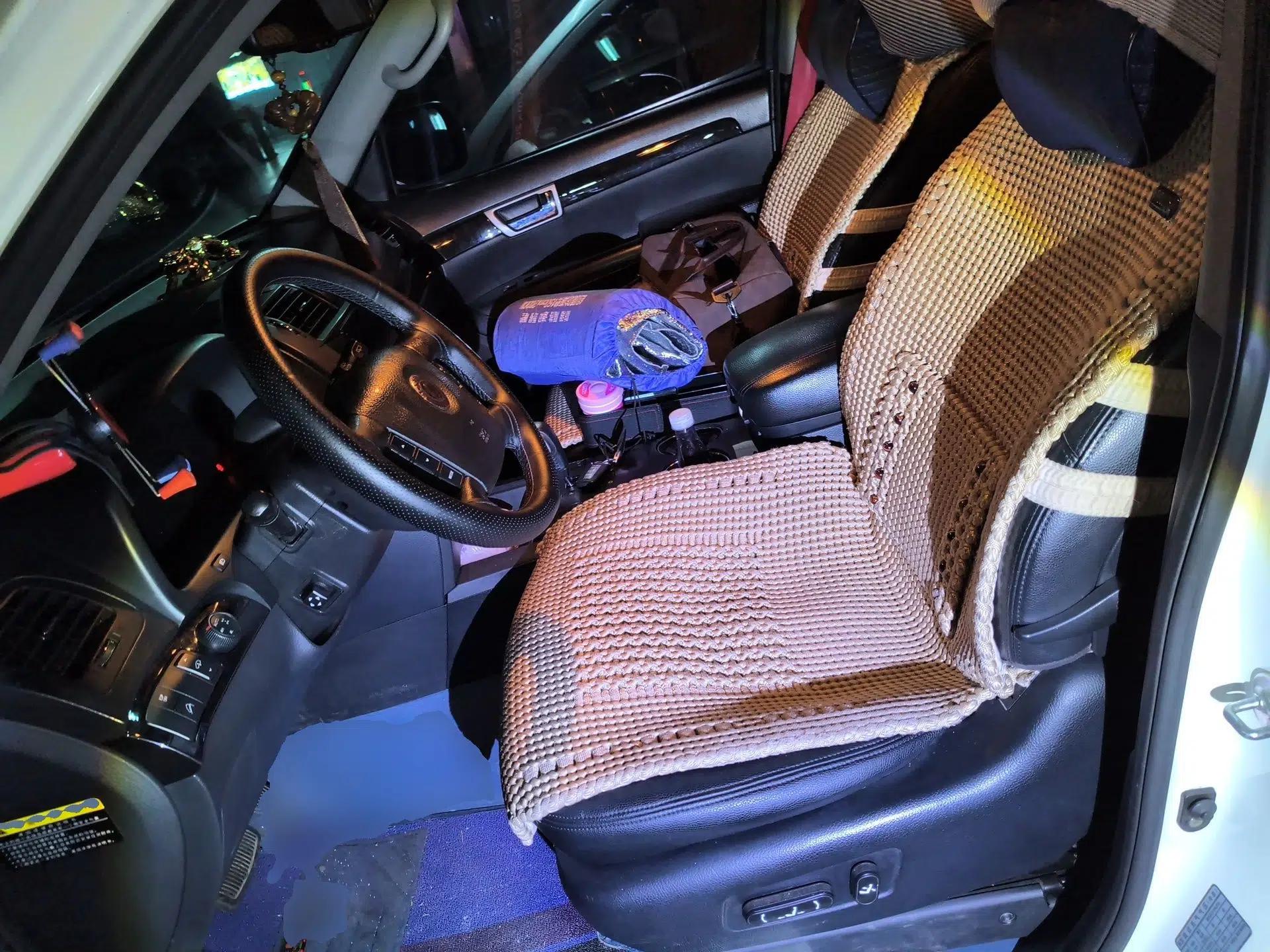 Kia Borrego 2008 3.8L Luxury Edition China IV — миниатюра 16