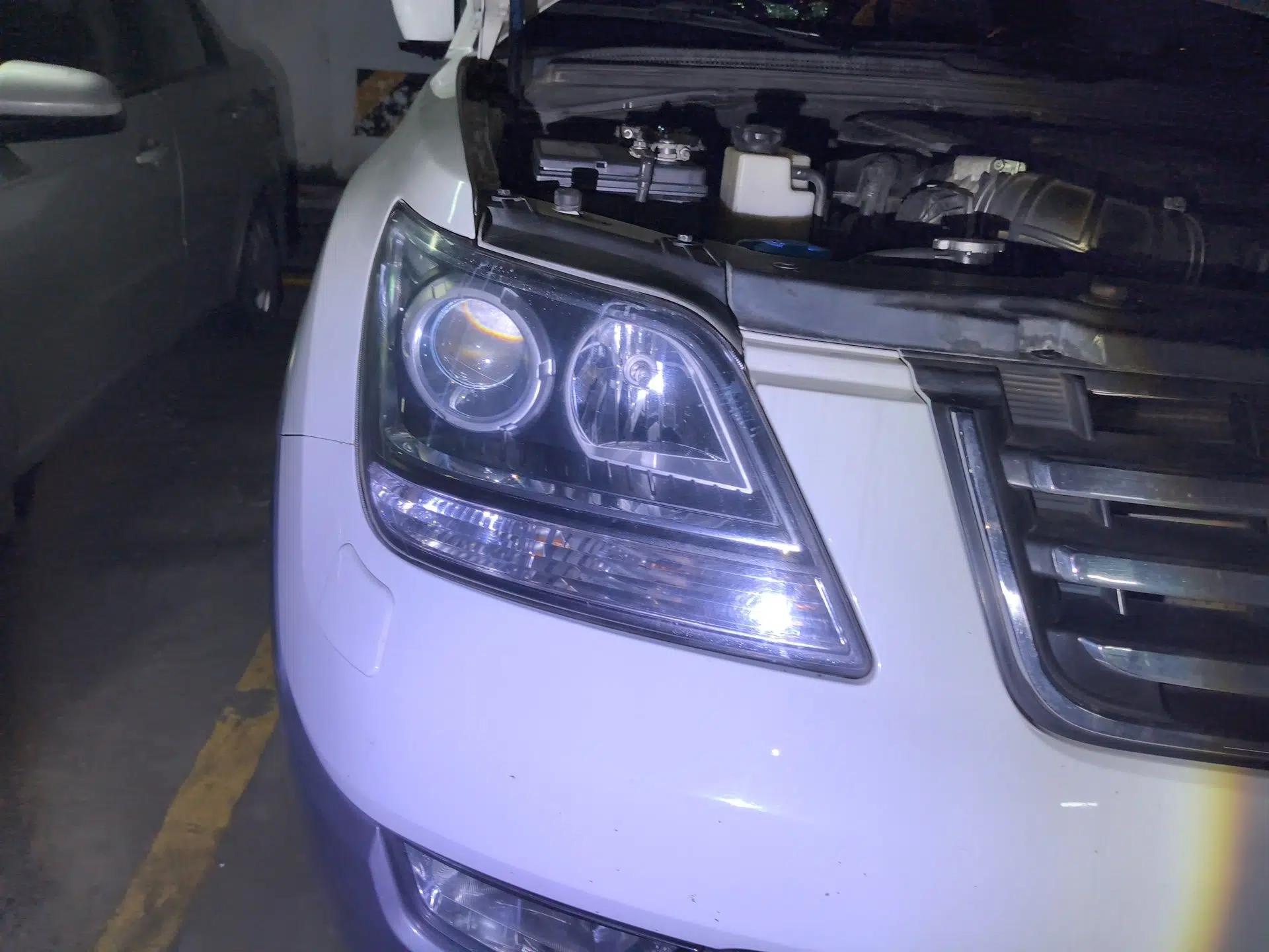 Kia Borrego 2008 3.8L Luxury Edition China IV — миниатюра 7