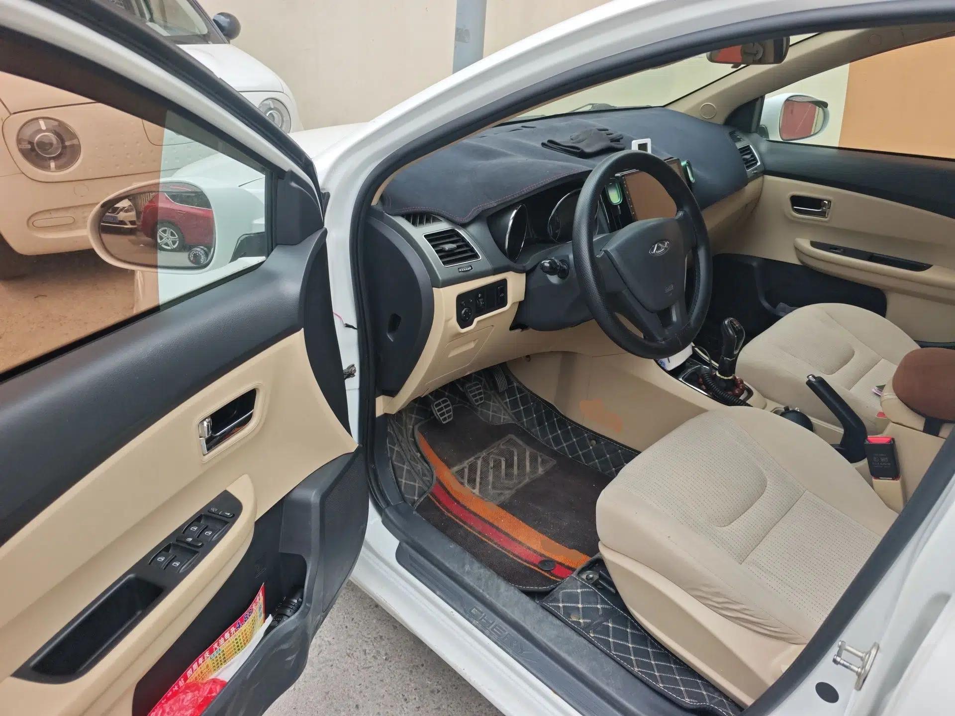 Chery E3 2015 1.5L Manual Fashion Model — миниатюра 17