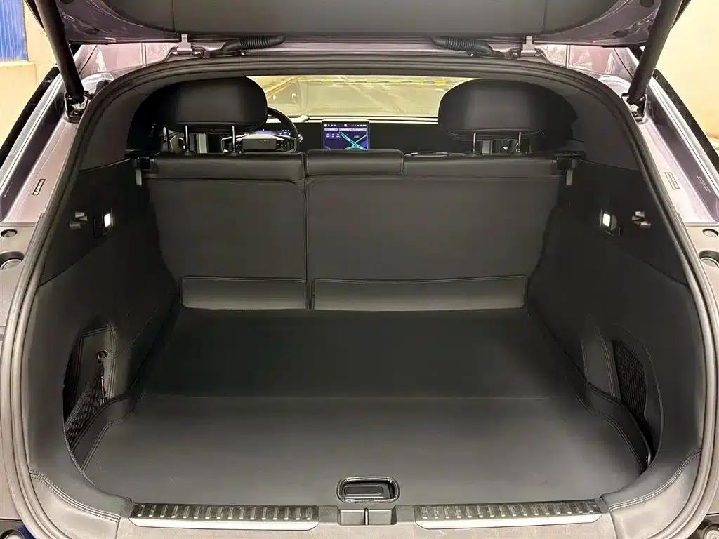 HiPhi Y 2023 560km Pioneer Edition — миниатюра 8
