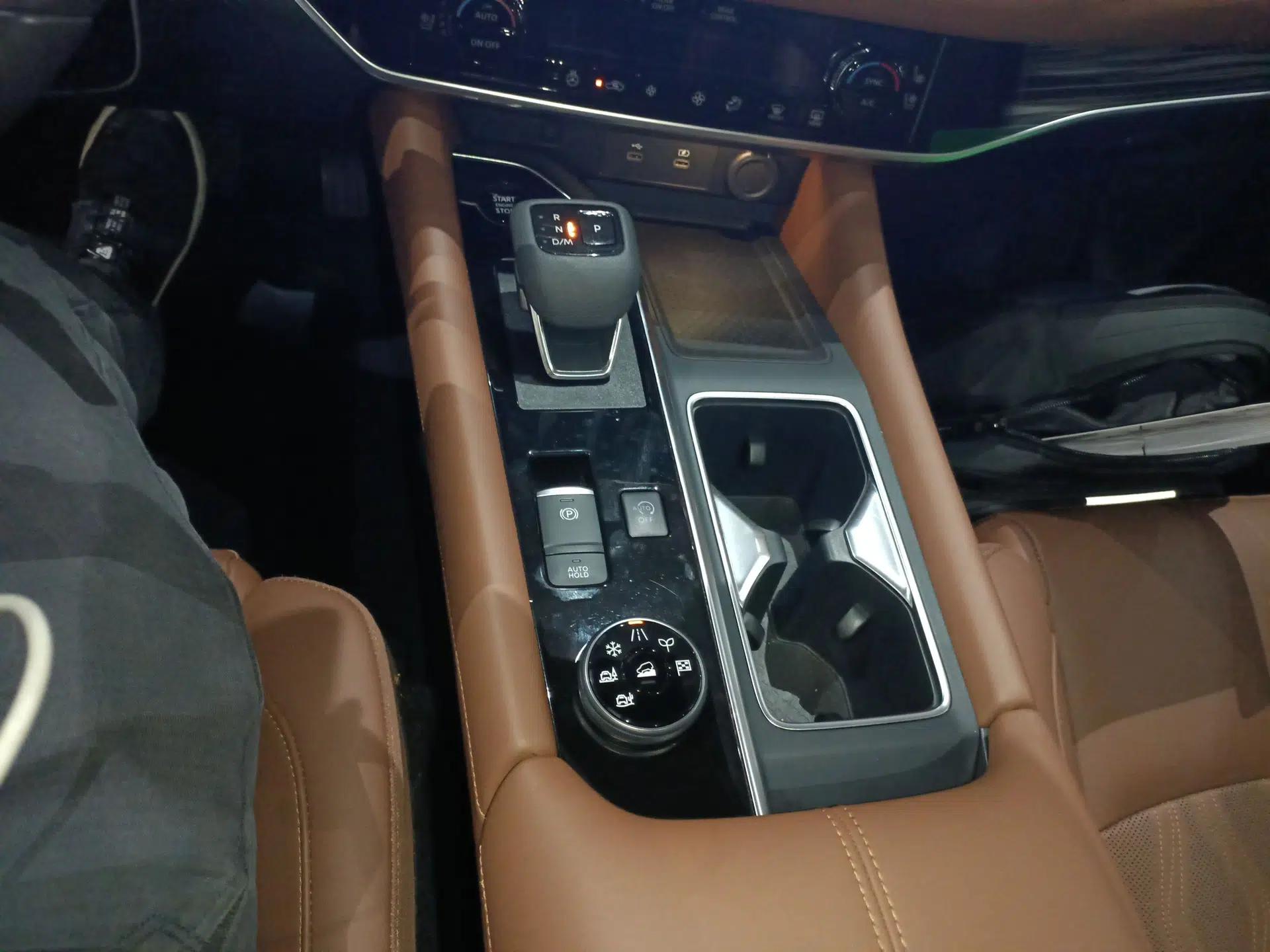 Nissan Pathfinder 2024 380 VC-TURBO Four-Wheel Drive Prestige Edition 6 Seats — миниатюра 17