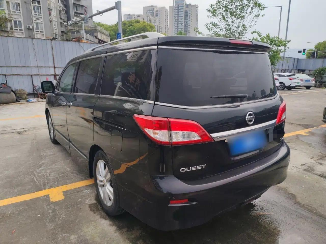 Nissan Quest 2015 3.5L SL — миниатюра 4