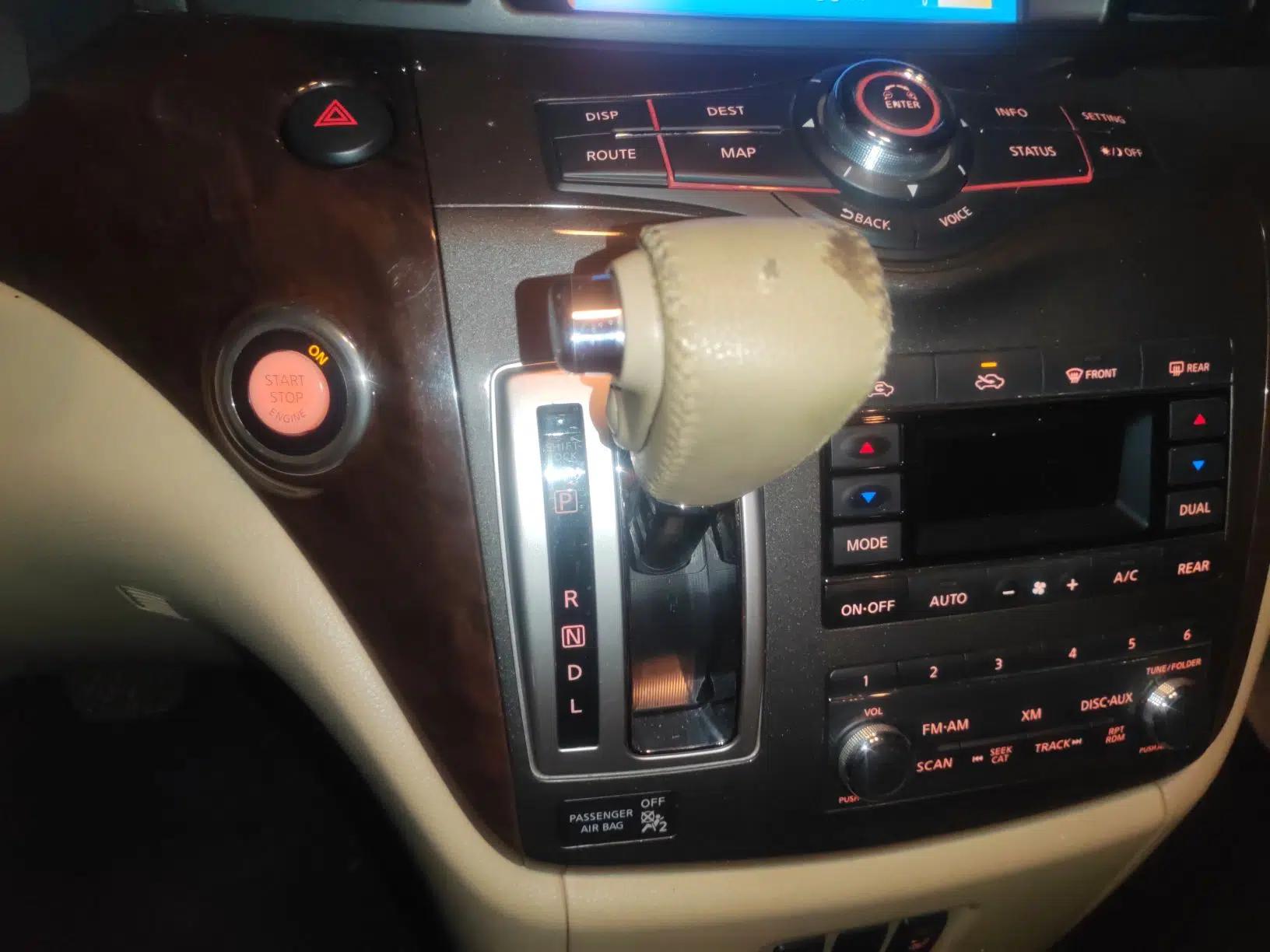 Nissan Quest 2012 3.5L SL — миниатюра 15