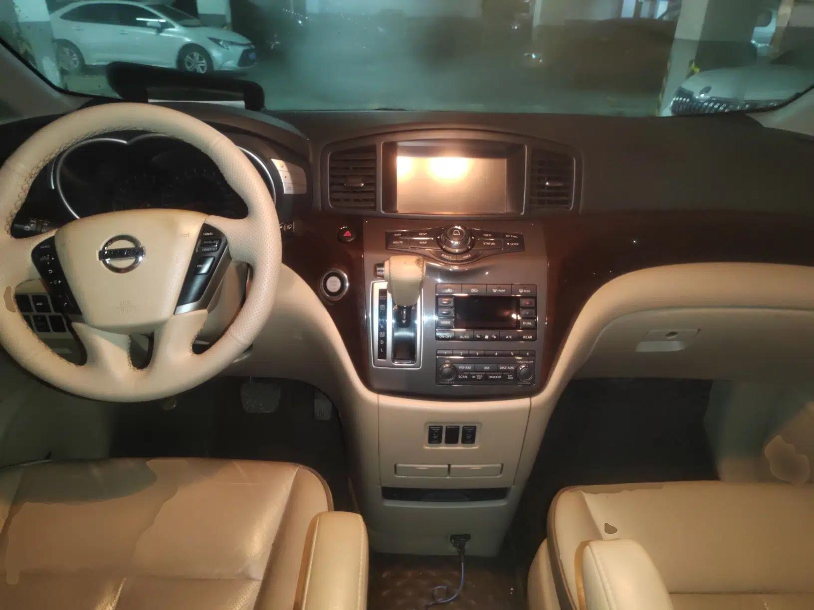 Nissan Quest 2012 3.5L SL — миниатюра 10
