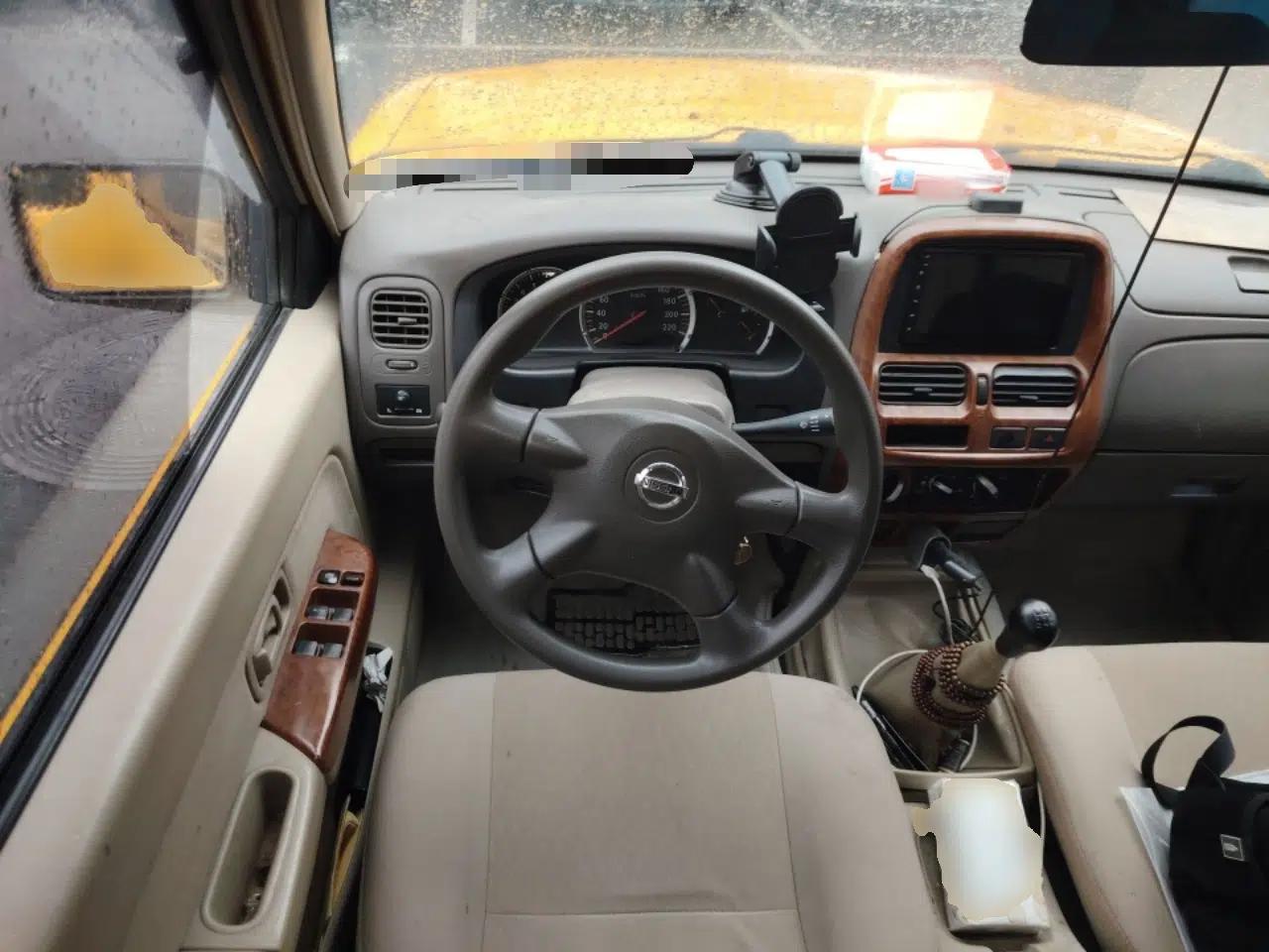 Nissan ZN Van 2013 2.4L Two-Wheel Drive Standard Model with 5 Seats — миниатюра 11