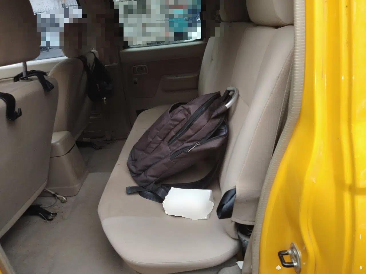 Nissan ZN Van 2013 2.4L Two-Wheel Drive Standard Model with 5 Seats — миниатюра 18