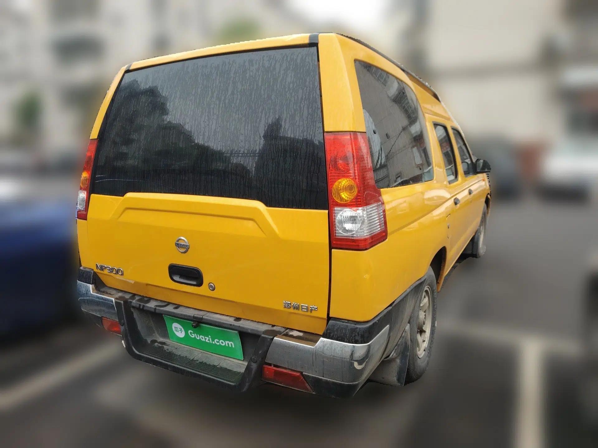 Nissan ZN Van 2013 2.4L Two-Wheel Drive Standard Model with 5 Seats — миниатюра 6