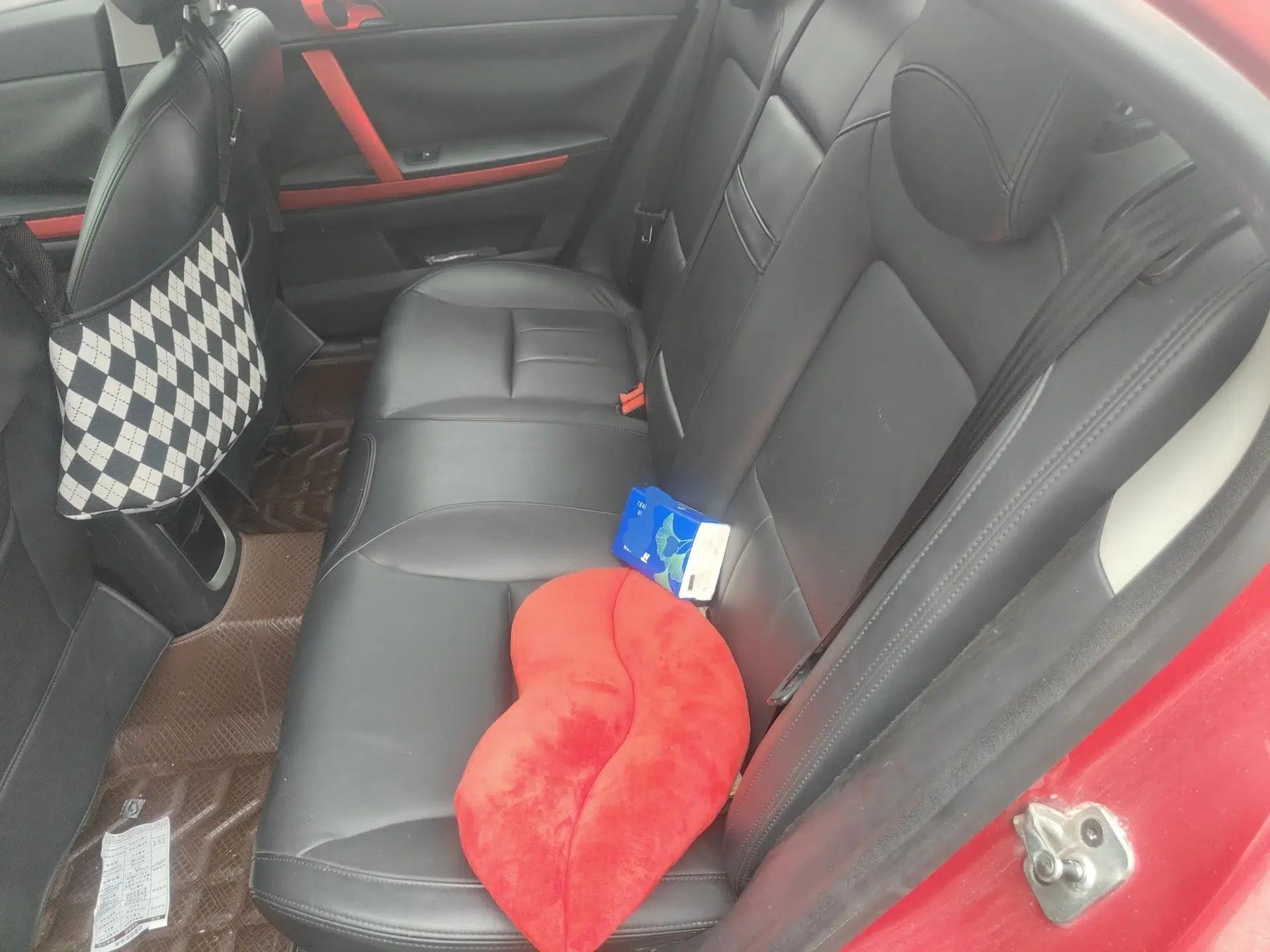 Roewe 550 2012 550 1.8L Automatic Value Edition — миниатюра 18