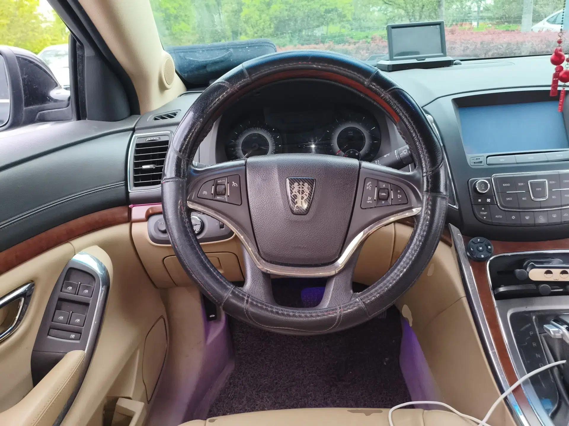 Roewe 950 2012 2.4L Luxury Edition — миниатюра 11