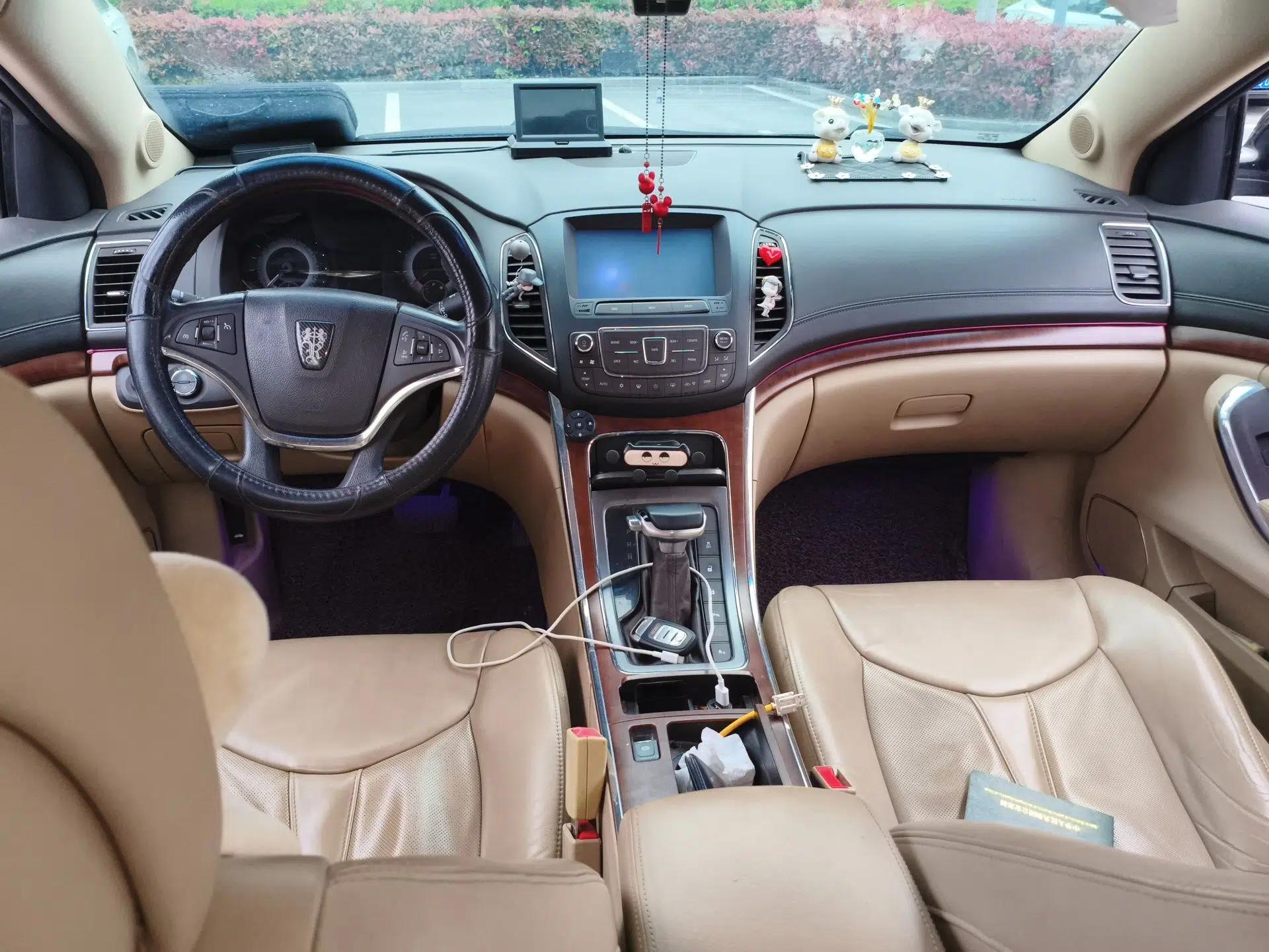 Roewe 950 2012 2.4L Luxury Edition — миниатюра 10