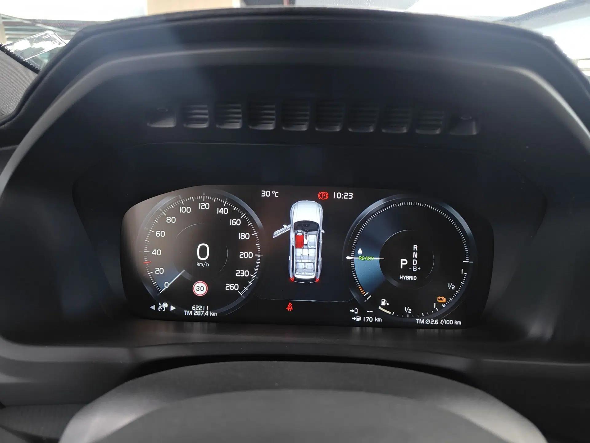 Volvo XC90 New Energy 2022 E-Drive Hybrid T8 Luxury Flagship 7-Seater — миниатюра 15