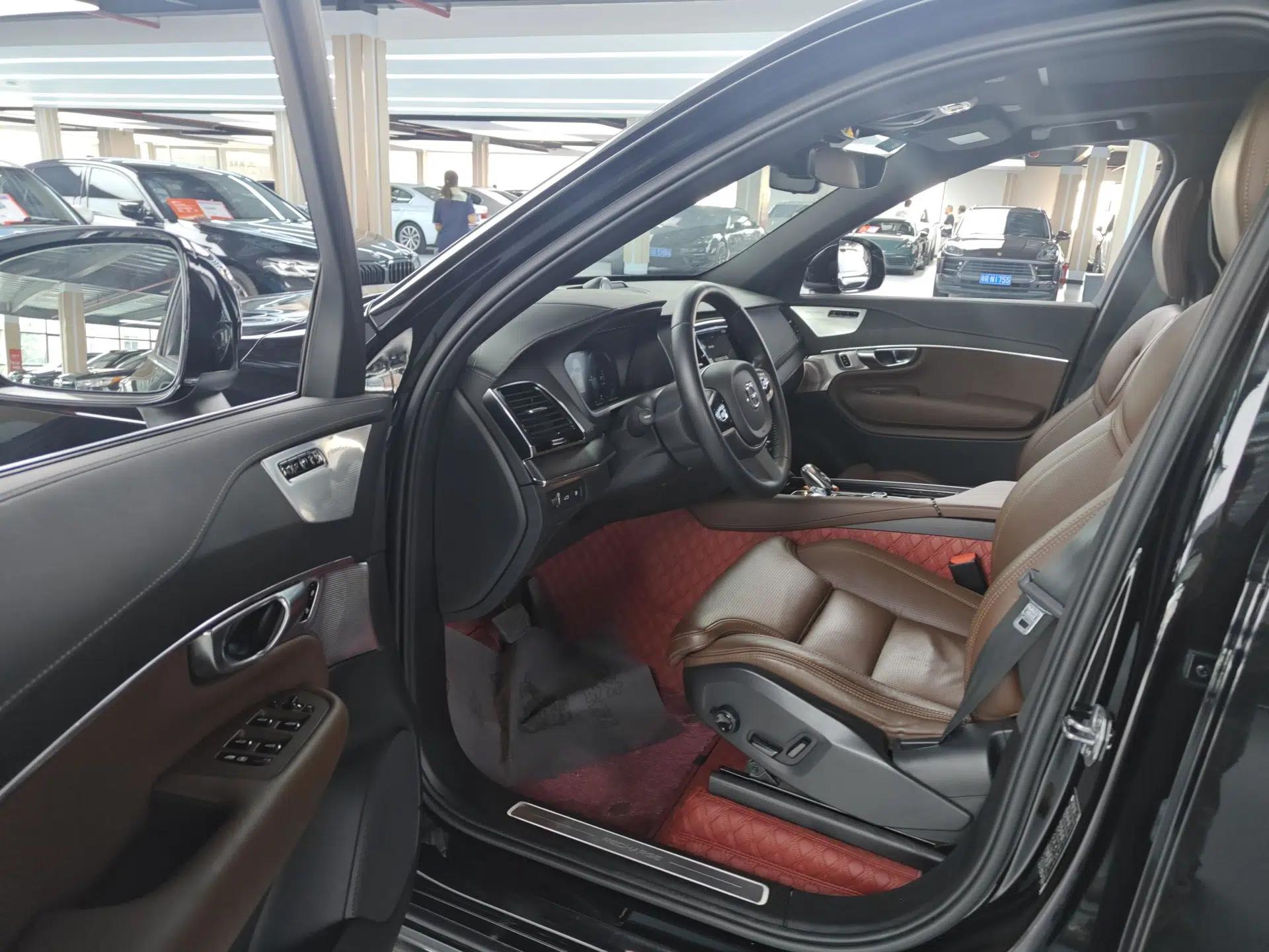 Volvo XC90 New Energy 2022 E-Drive Hybrid T8 Luxury Flagship 7-Seater — миниатюра 18