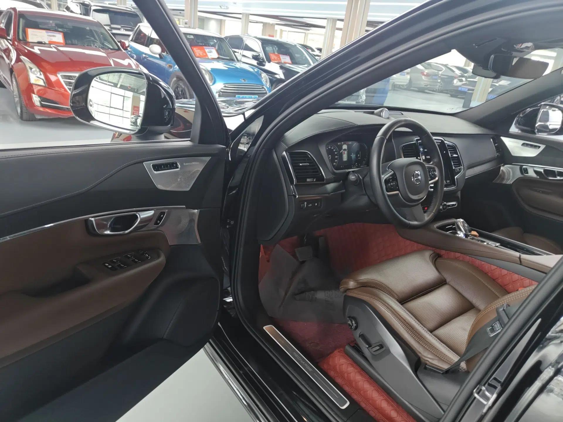 Volvo XC90 New Energy 2022 E-Drive Hybrid T8 Luxury Flagship 7-Seater — миниатюра 19