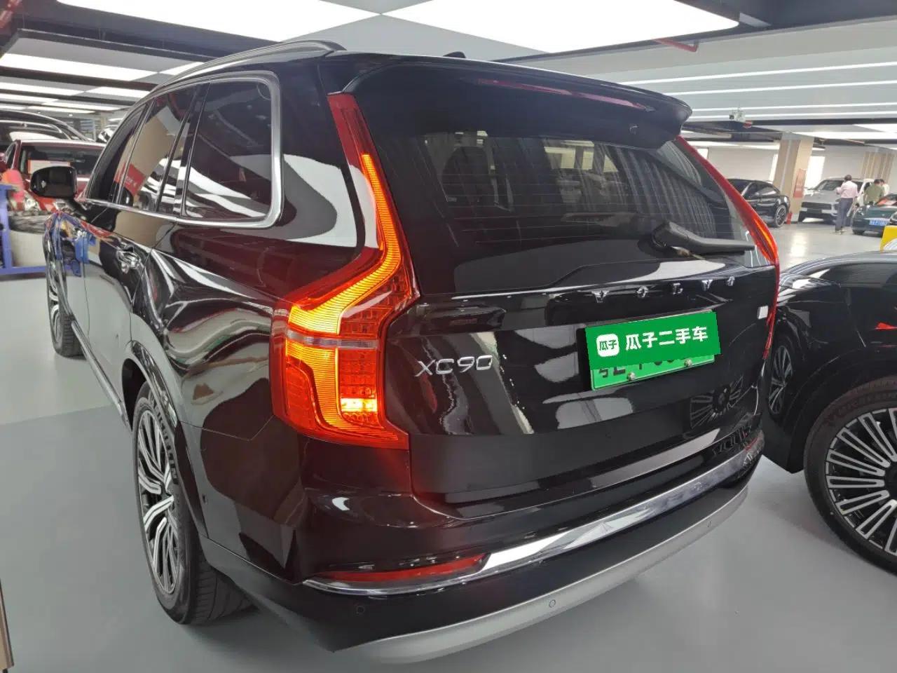 Volvo XC90 New Energy 2022 E-Drive Hybrid T8 Luxury Flagship 7-Seater — миниатюра 4