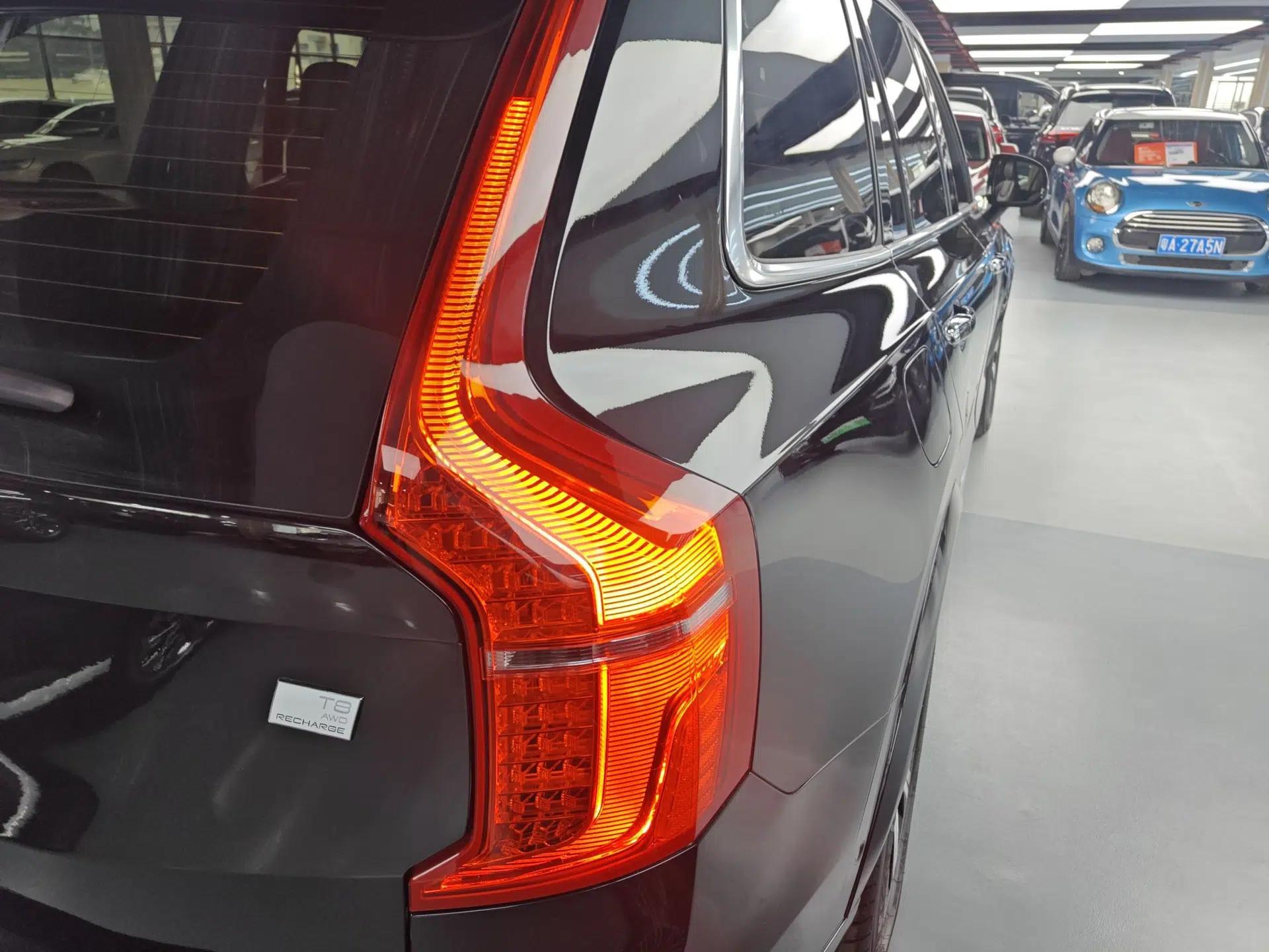 Volvo XC90 New Energy 2022 E-Drive Hybrid T8 Luxury Flagship 7-Seater — миниатюра 7