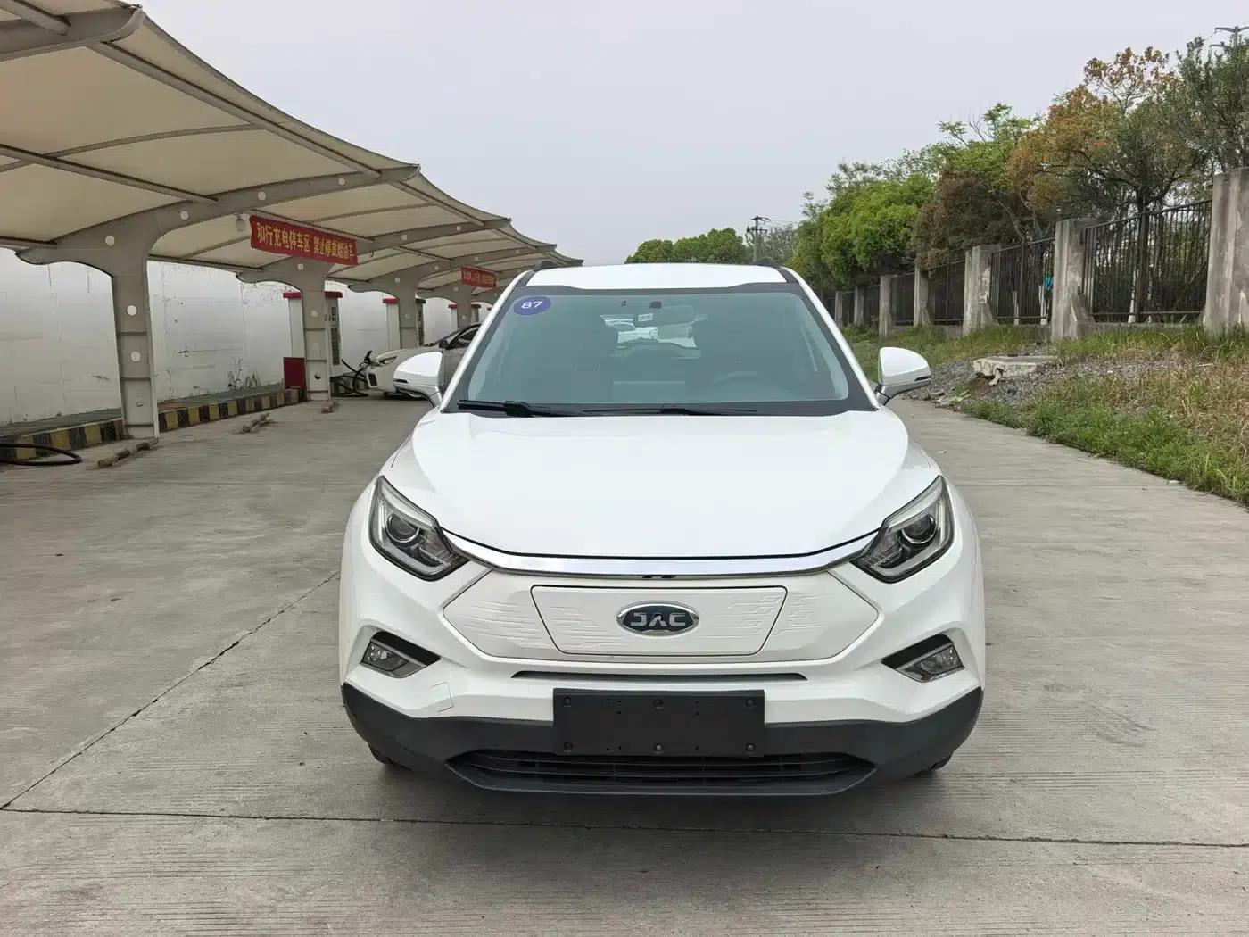 JAC iEVS4 2019 Luxury Edition — миниатюра 2
