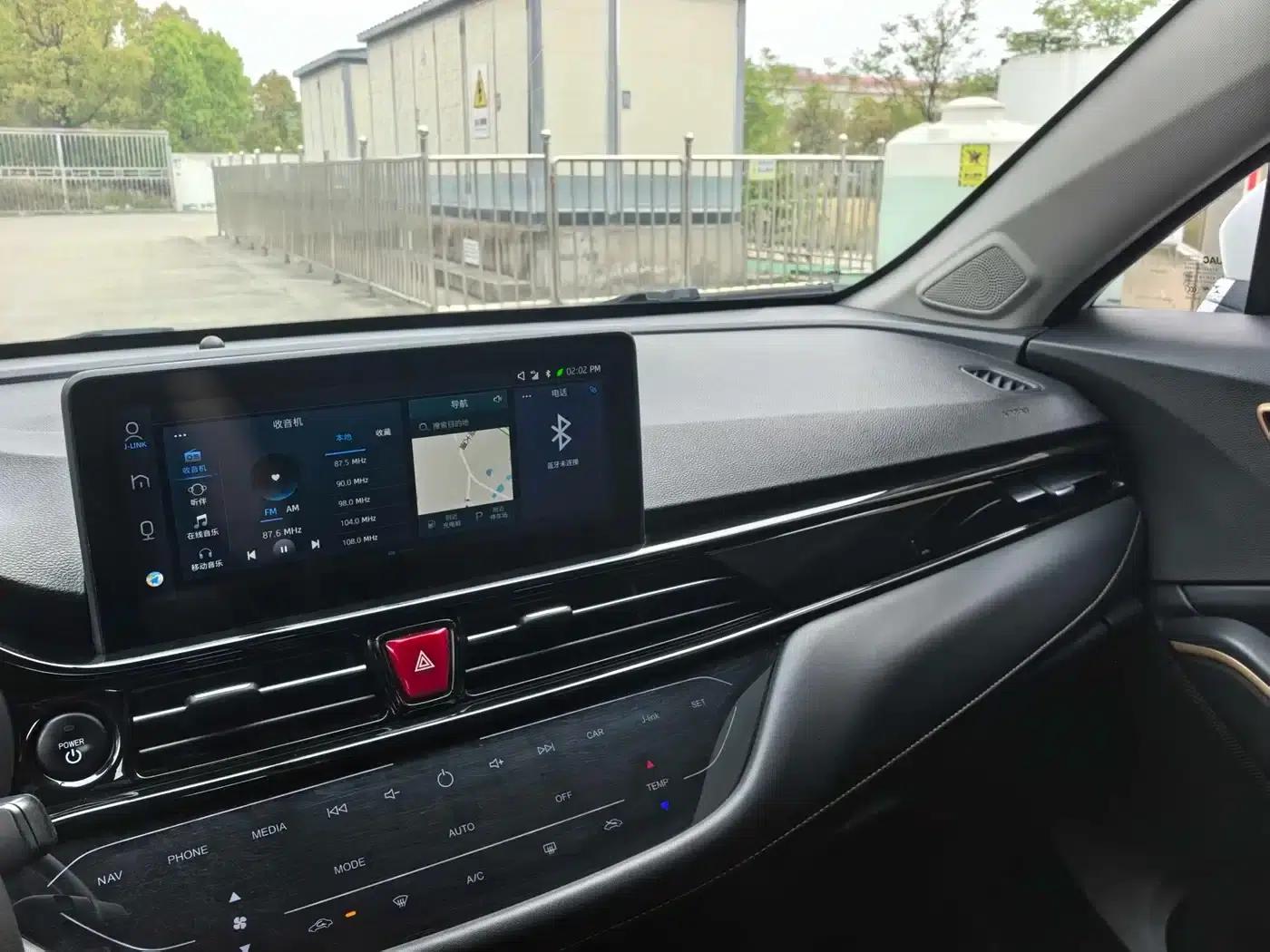 JAC iEVS4 2019 Luxury Edition — миниатюра 11