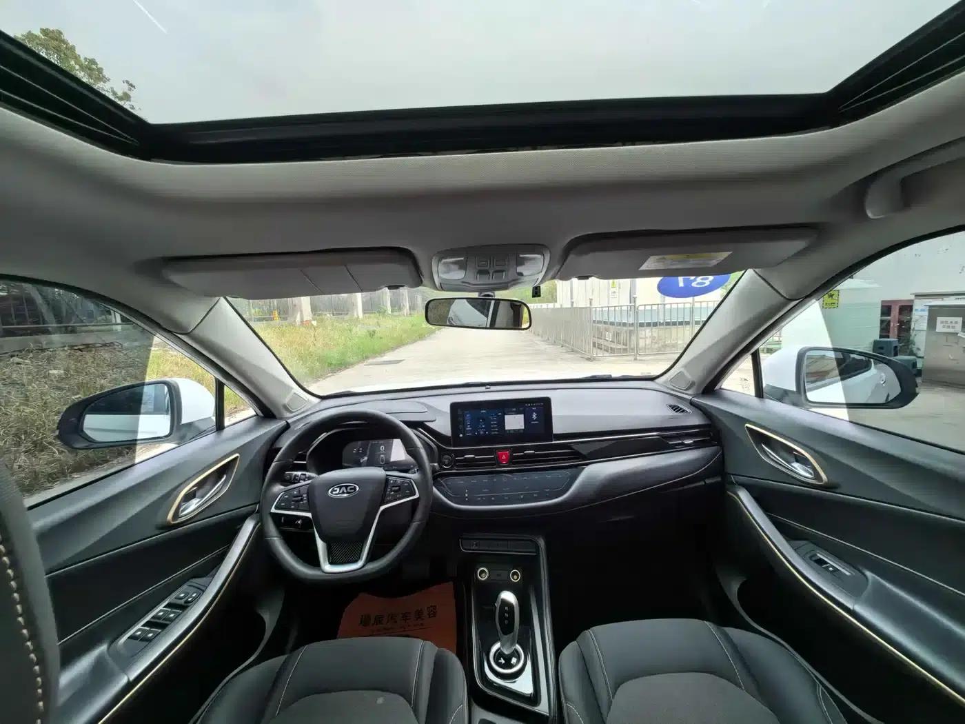 JAC iEVS4 2019 Luxury Edition — миниатюра 16