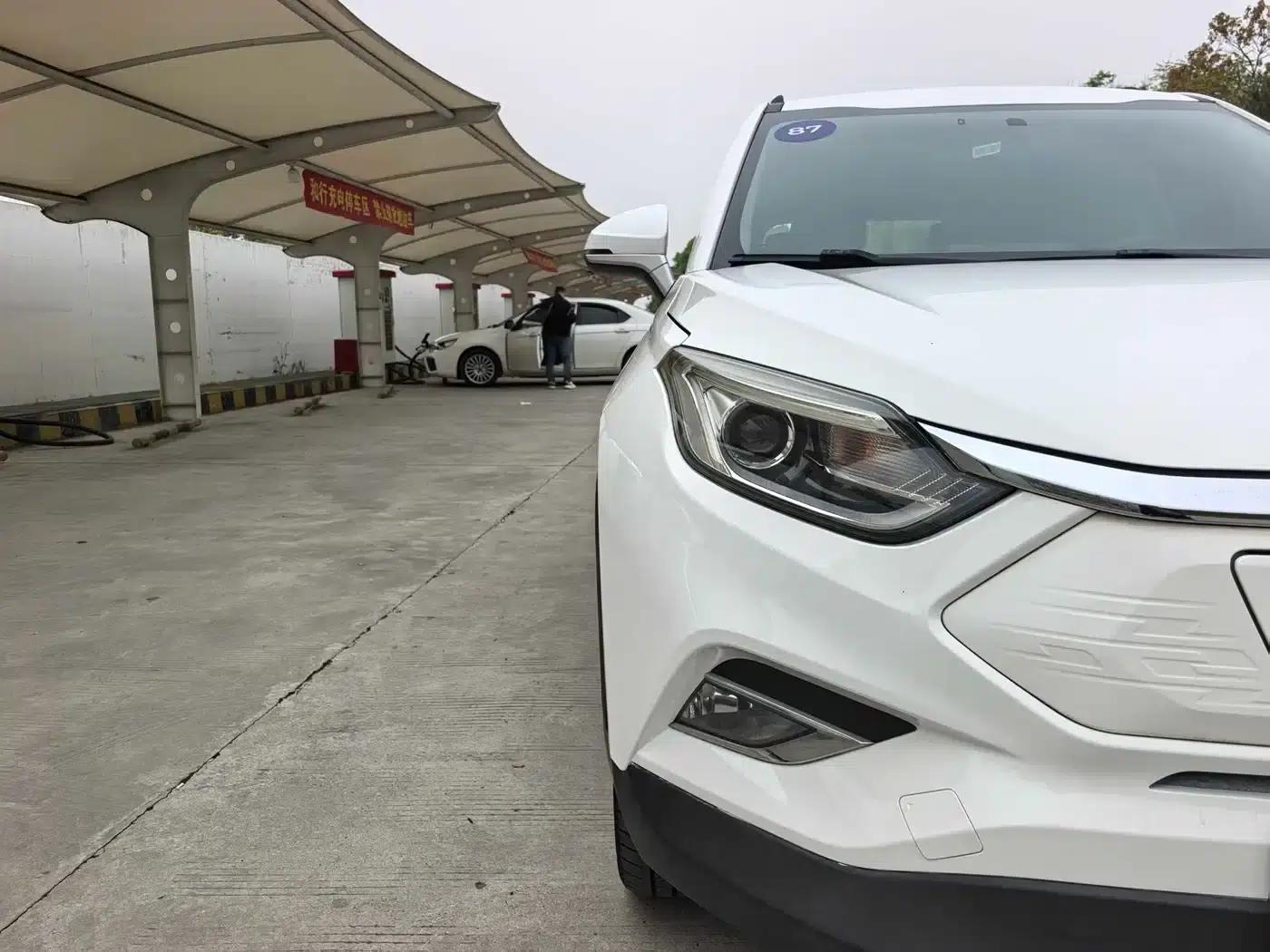 JAC iEVS4 2019 Luxury Edition — миниатюра 24