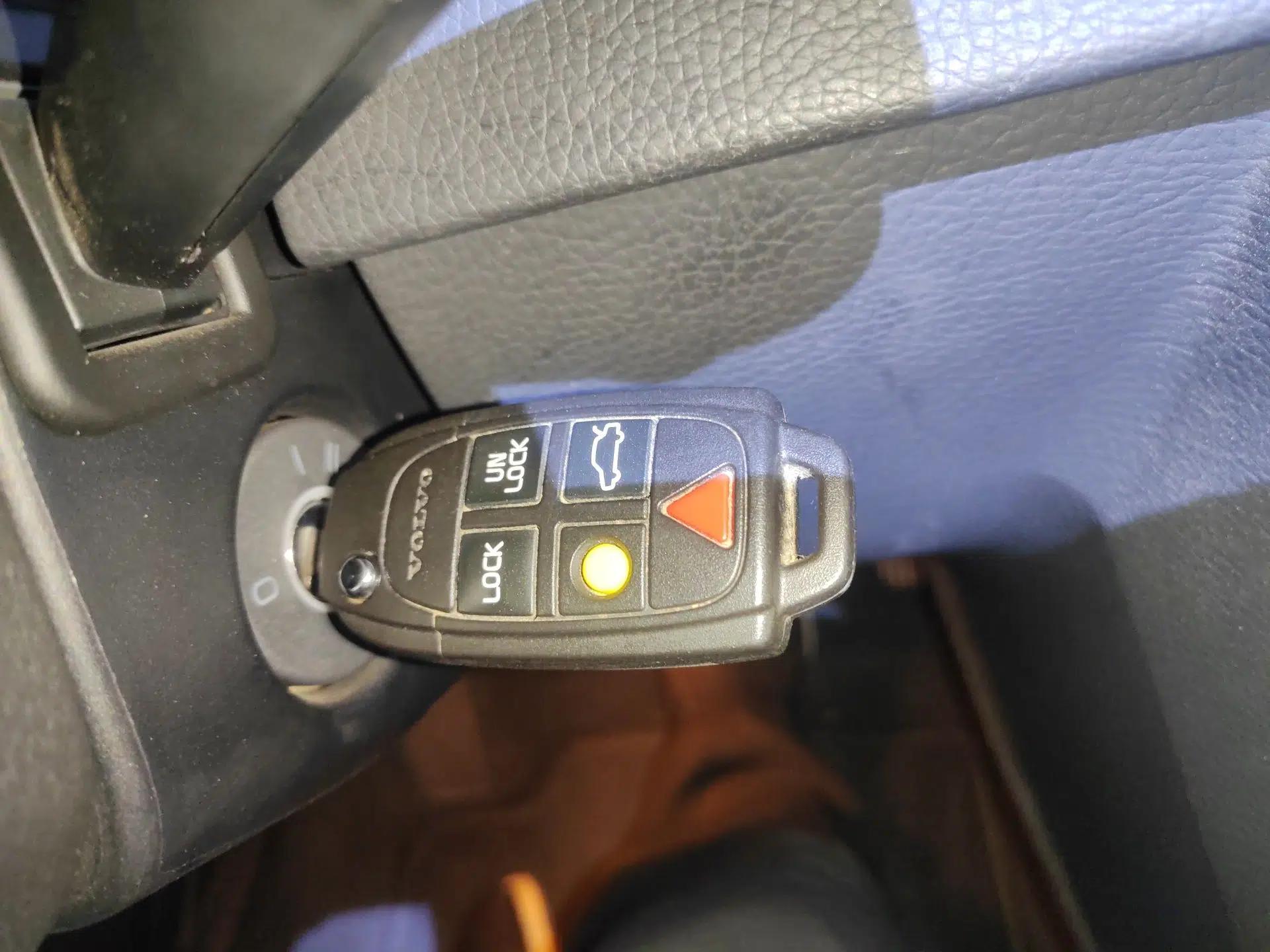 Volvo XC Classic 2014 T5 Luxury Edition — миниатюра 9