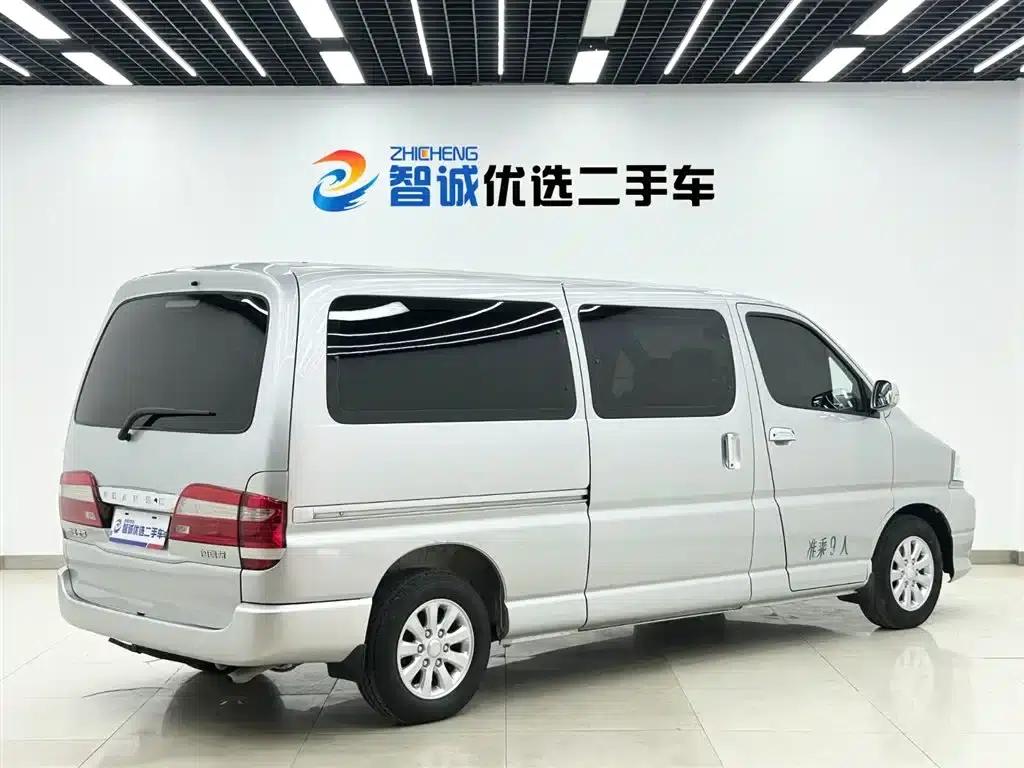 Grace 2010 2.4L-3rd Generation Premium Standard 9-seater 4RB2 — миниатюра 24