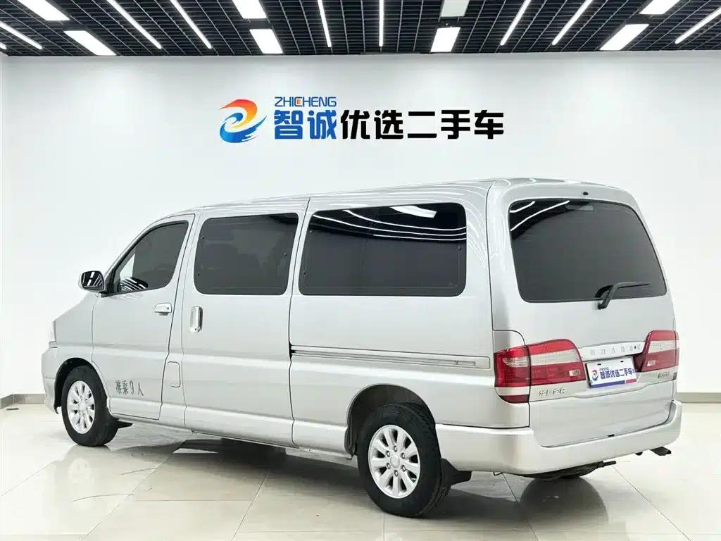 Grace 2010 2.4L-3rd Generation Premium Standard 9-seater 4RB2 — миниатюра 25