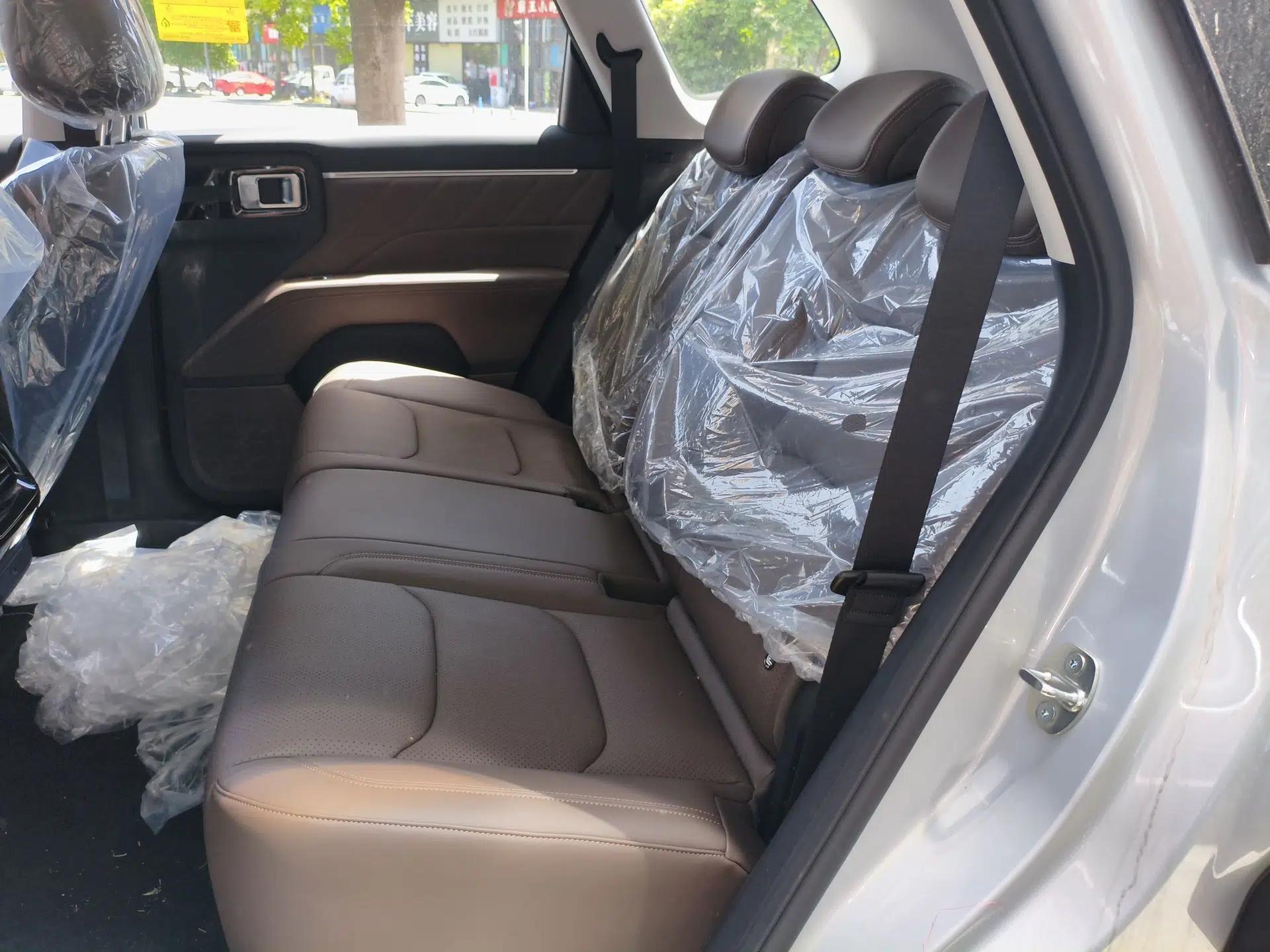 Wuling Starlight 560 2026 1.5T CVT Elite Edition — миниатюра 20
