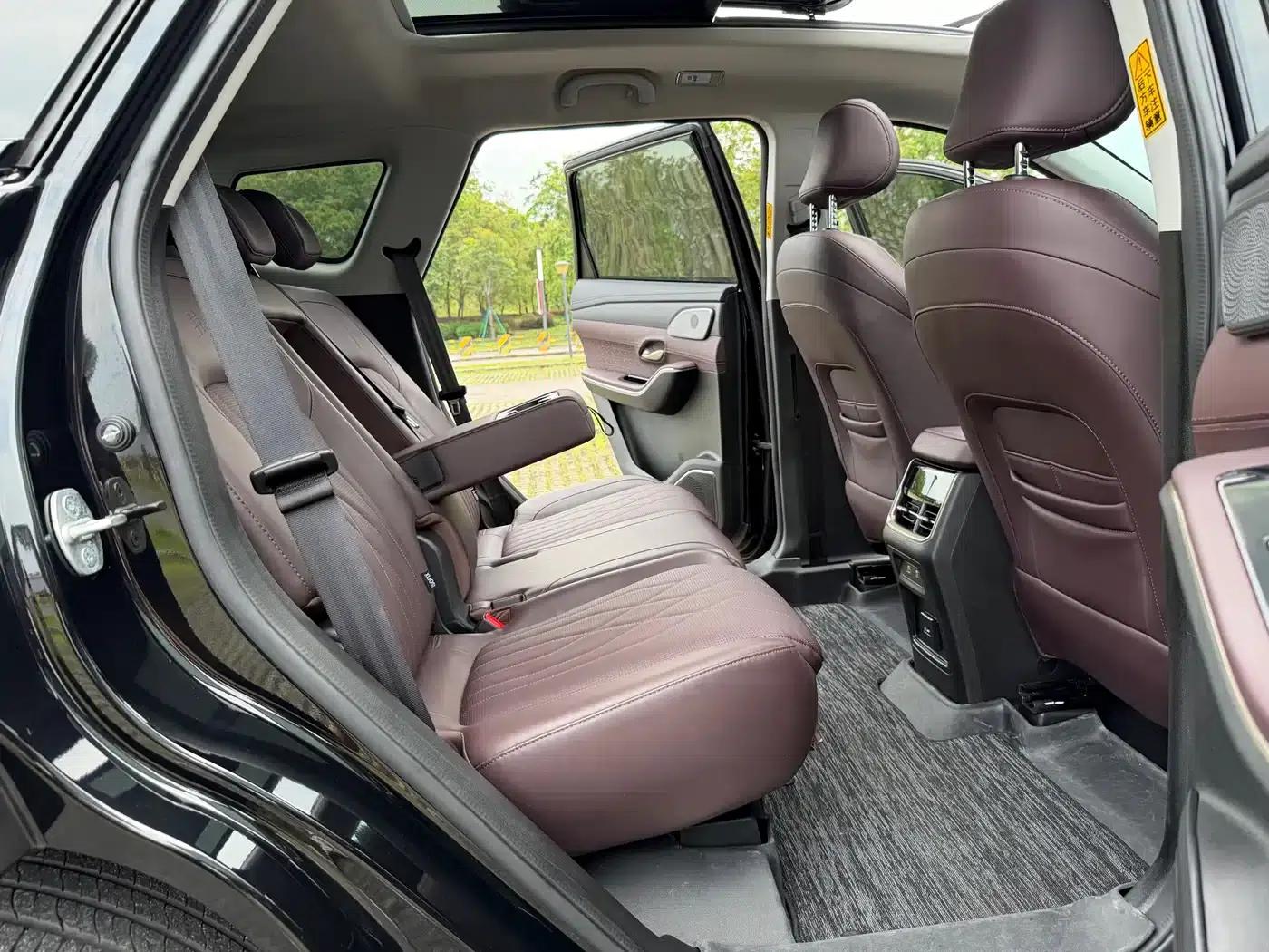 Jetour X90 PRO 2024 2.0T DCT Premium Edition 7-seater — миниатюра 16