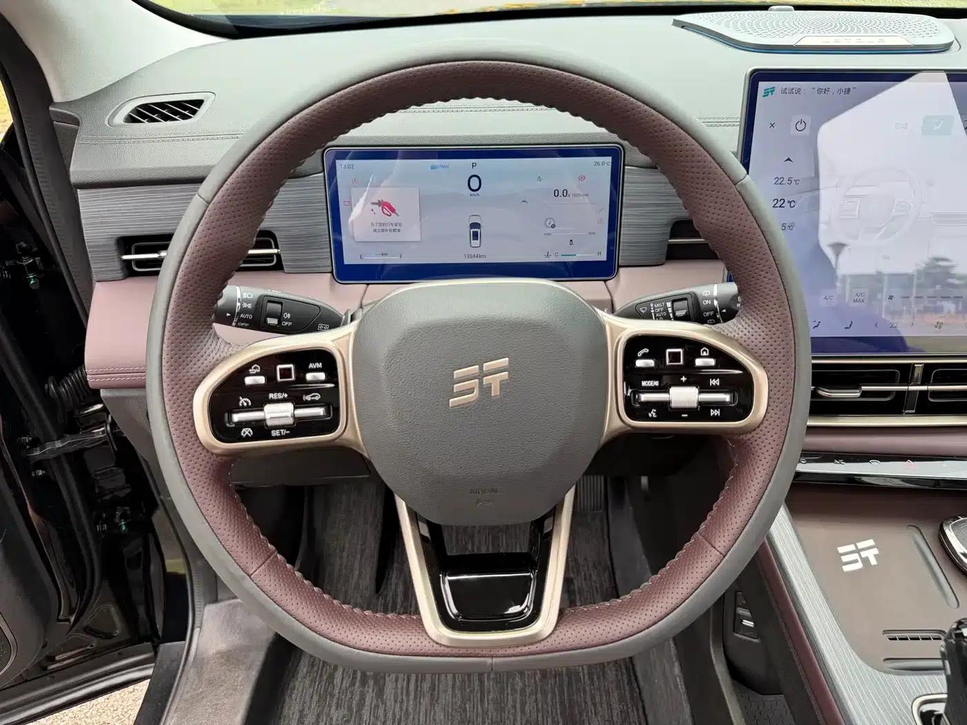 Jetour X90 PRO 2024 2.0T DCT Premium Edition 7-seater — миниатюра 19