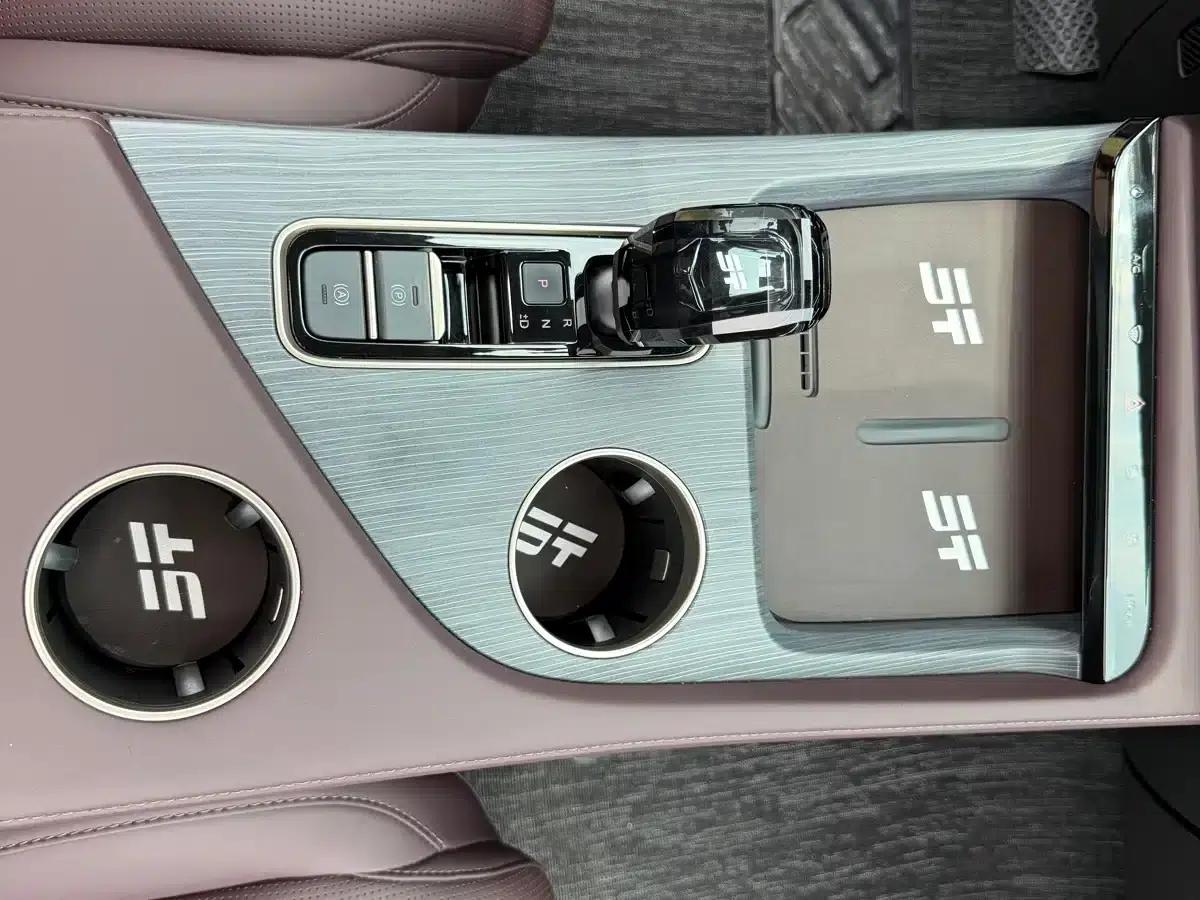 Jetour X90 PRO 2024 2.0T DCT Premium Edition 7-seater — миниатюра 21
