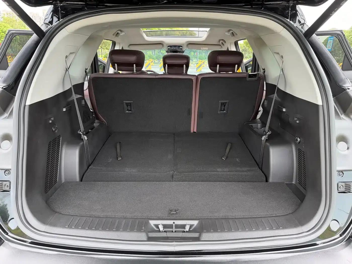 Jetour X90 PRO 2024 2.0T DCT Premium Edition 7-seater — миниатюра 32
