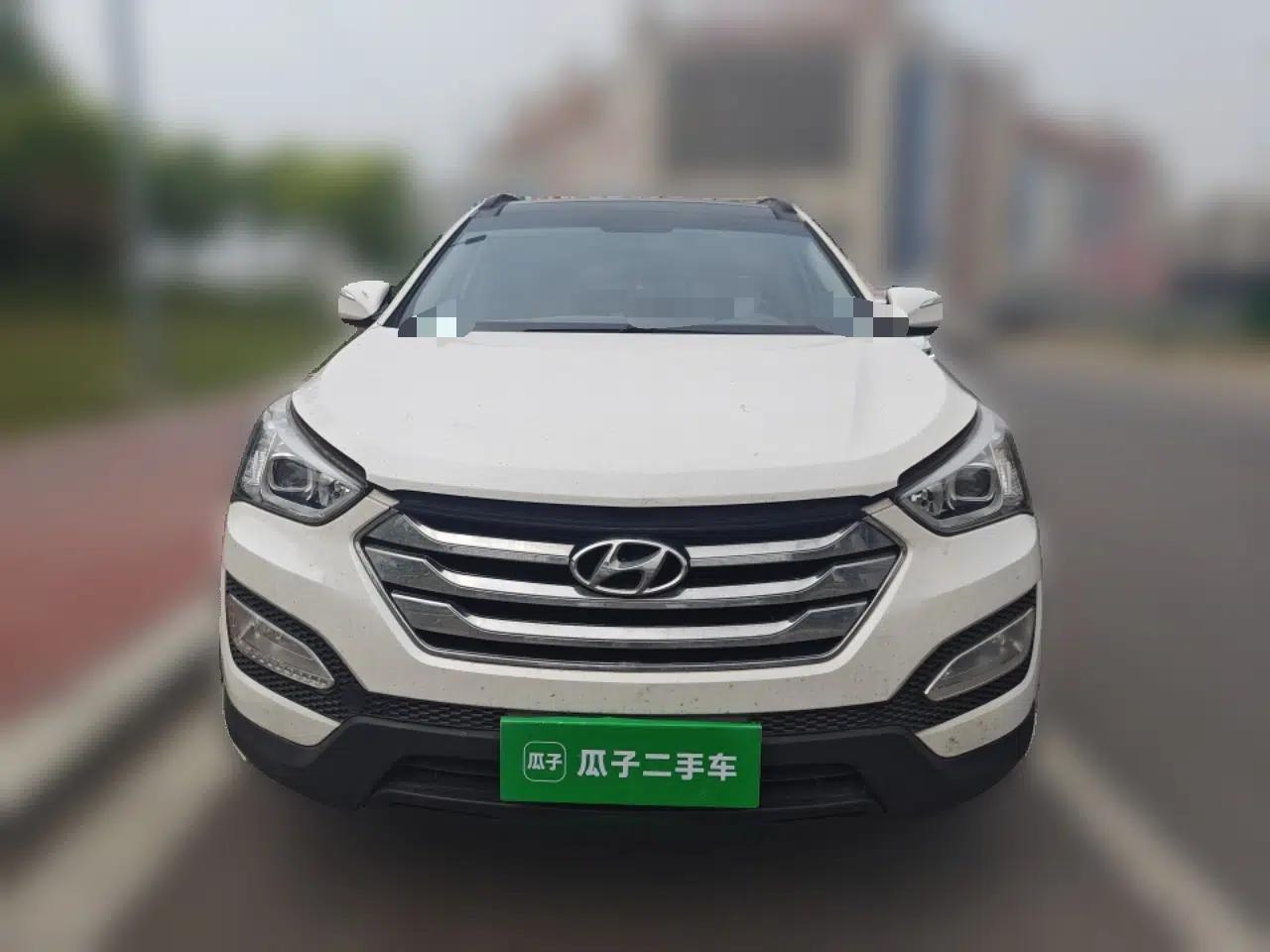 Hyundai Santa Fe Classic 2013 3.0L 4x4 Comfort Edition with Navigation 7 Seats Euro IV — миниатюра 2