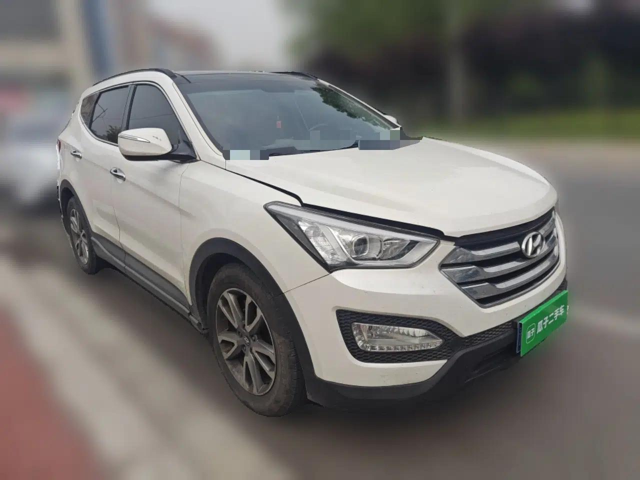 Hyundai Santa Fe Classic 2013 3.0L 4x4 Comfort Edition with Navigation 7 Seats Euro IV — миниатюра 3