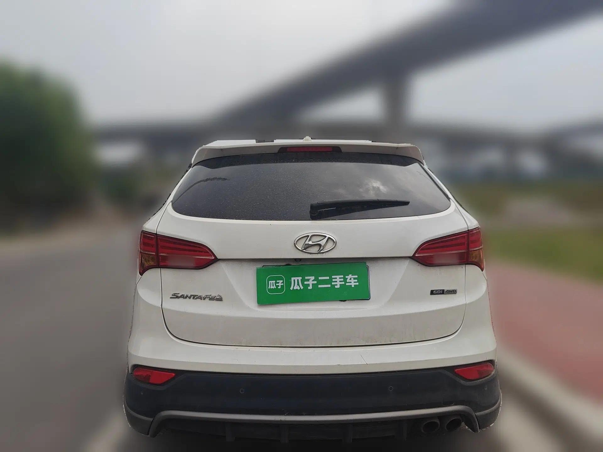Hyundai Santa Fe Classic 2013 3.0L 4x4 Comfort Edition with Navigation 7 Seats Euro IV — миниатюра 5
